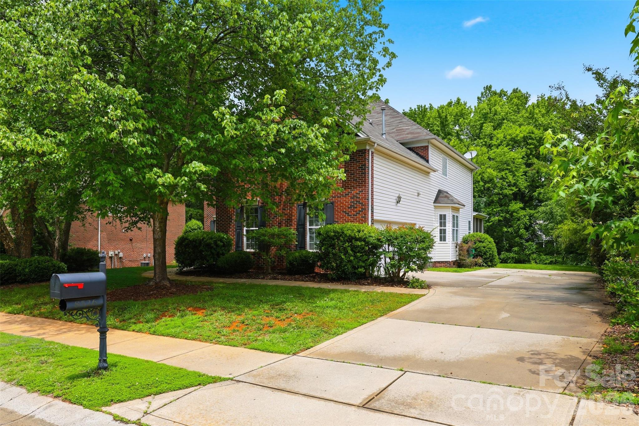 8526 Wren Creek Drive — Charlotte