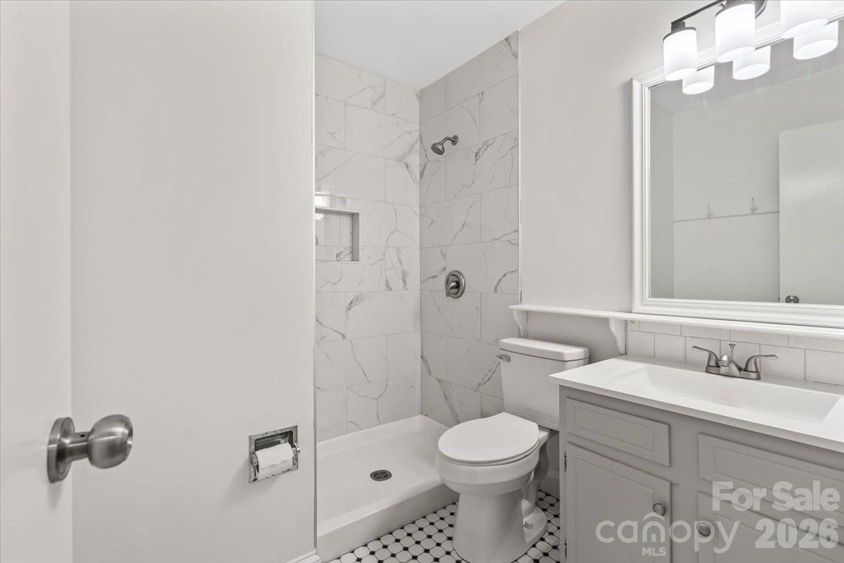 7301 Park Vista Circle — Charlotte