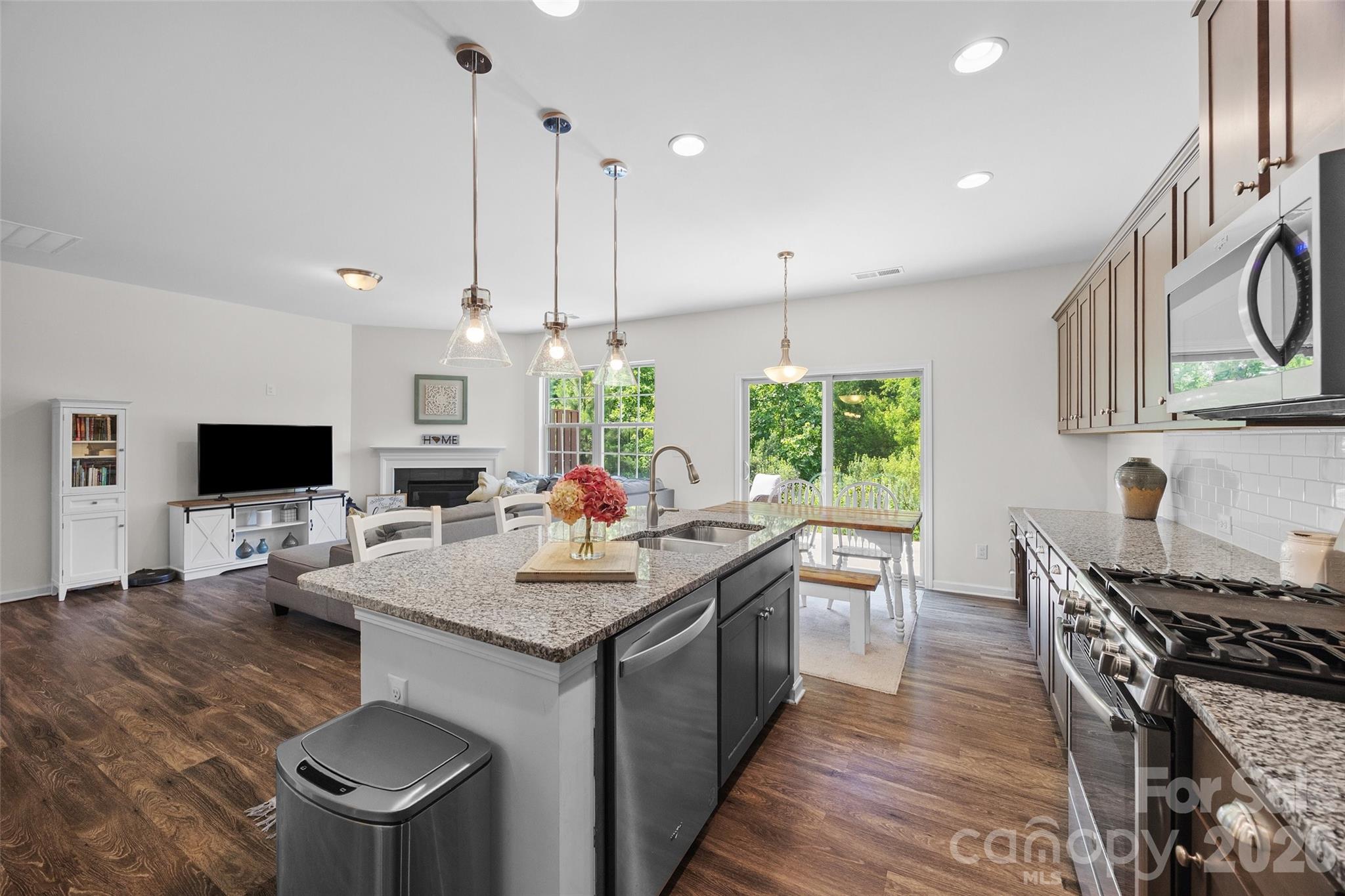625 Amber Meadows Way — Tega Cay