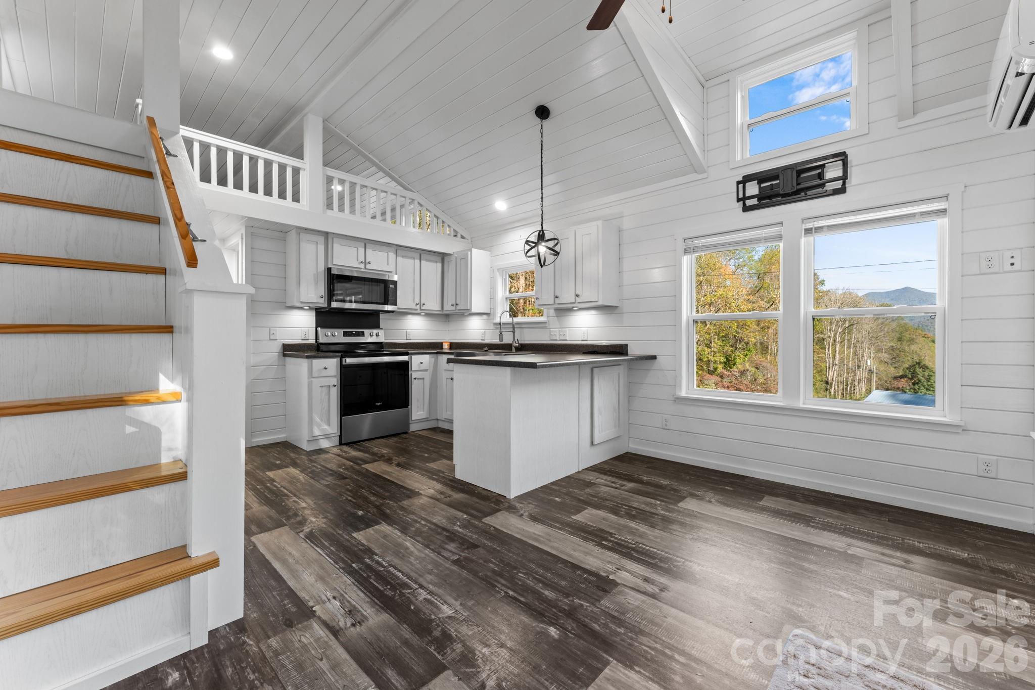 619 Kitchens Branch Road — Sylva