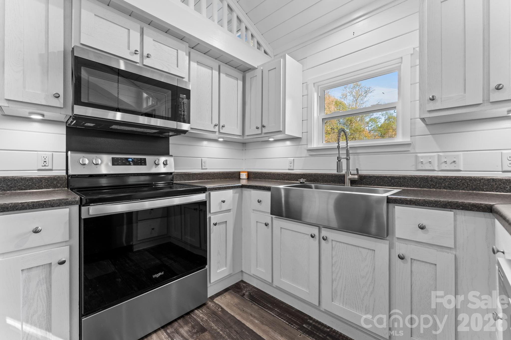 619 Kitchens Branch Road — Sylva