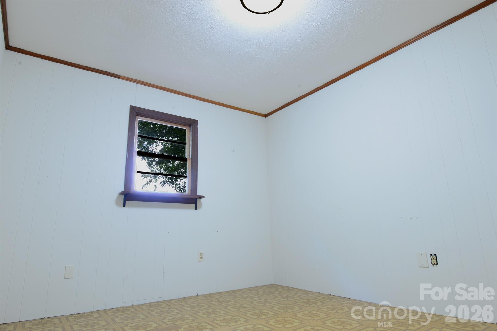 24 Sarabec Hill Road — Black Mountain