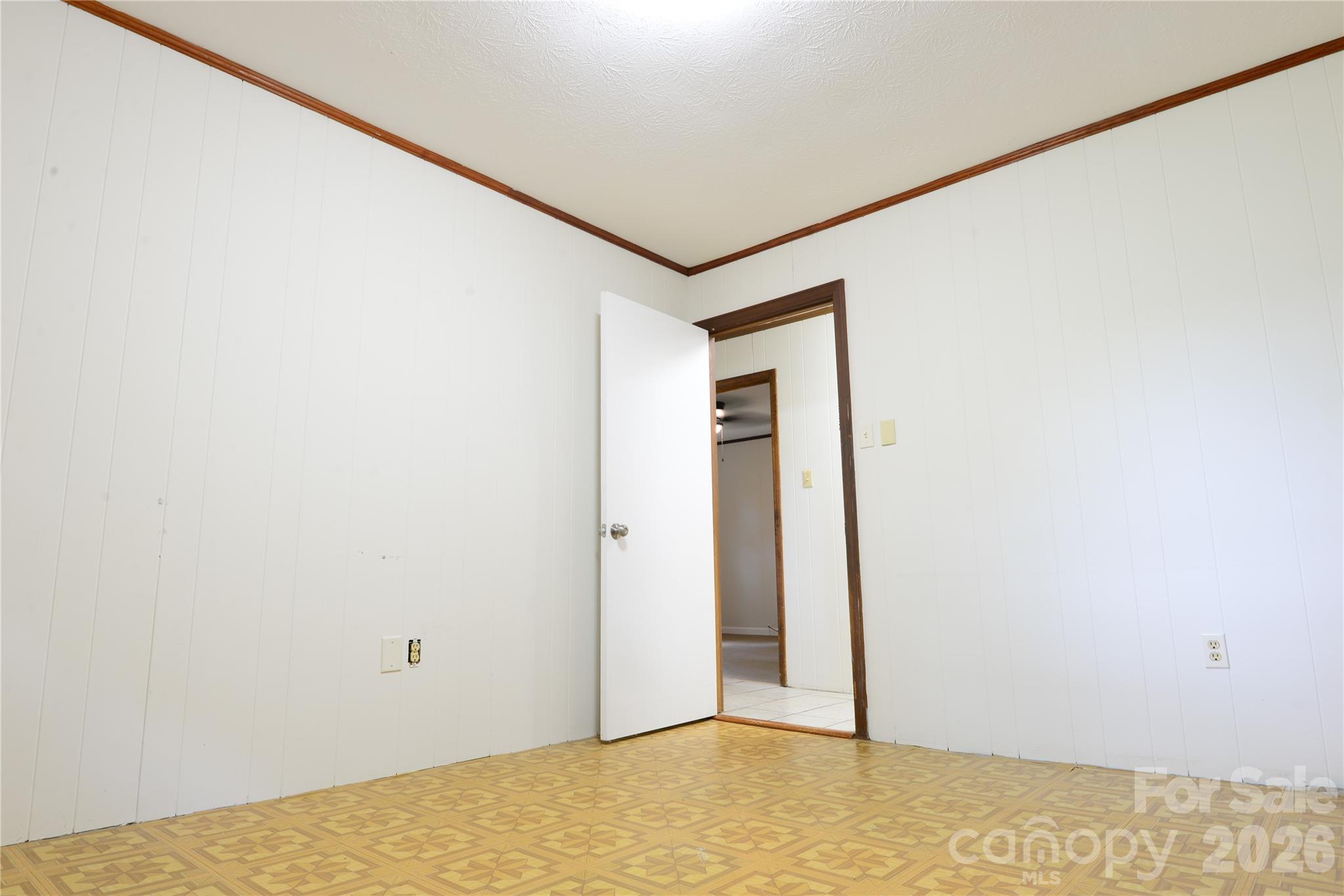 24 Sarabec Hill Road — Black Mountain