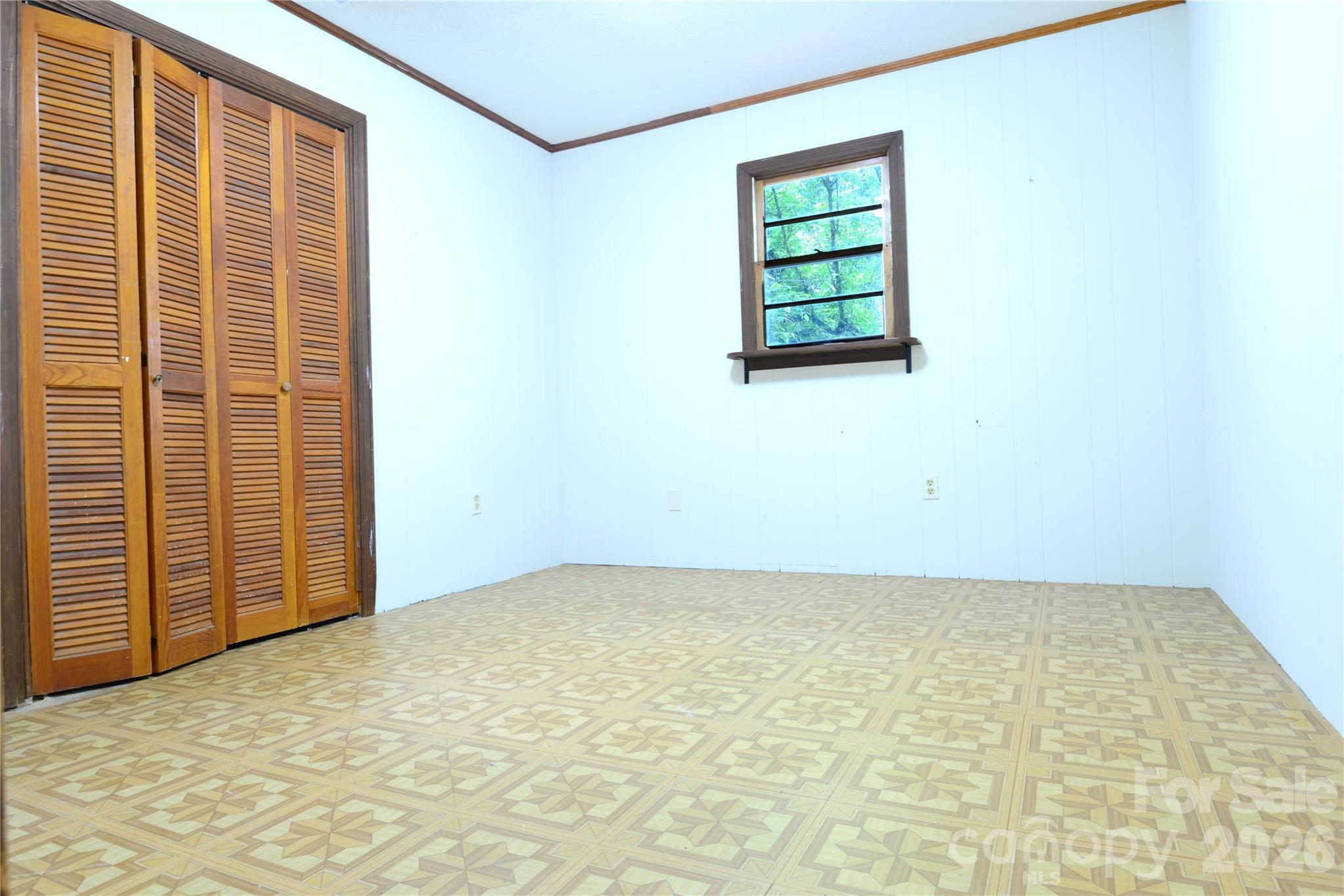 24 Sarabec Hill Road — Black Mountain