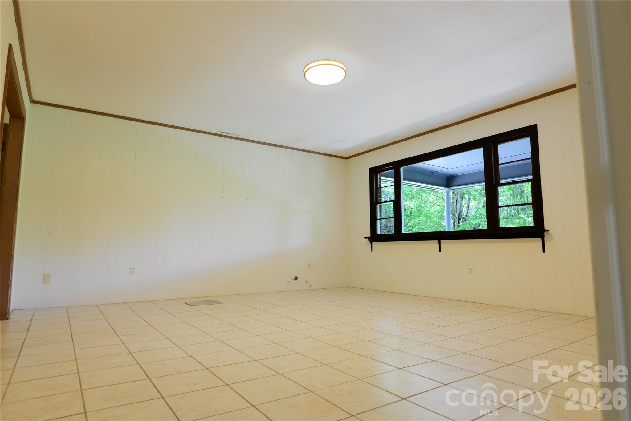 24 Sarabec Hill Road — Black Mountain