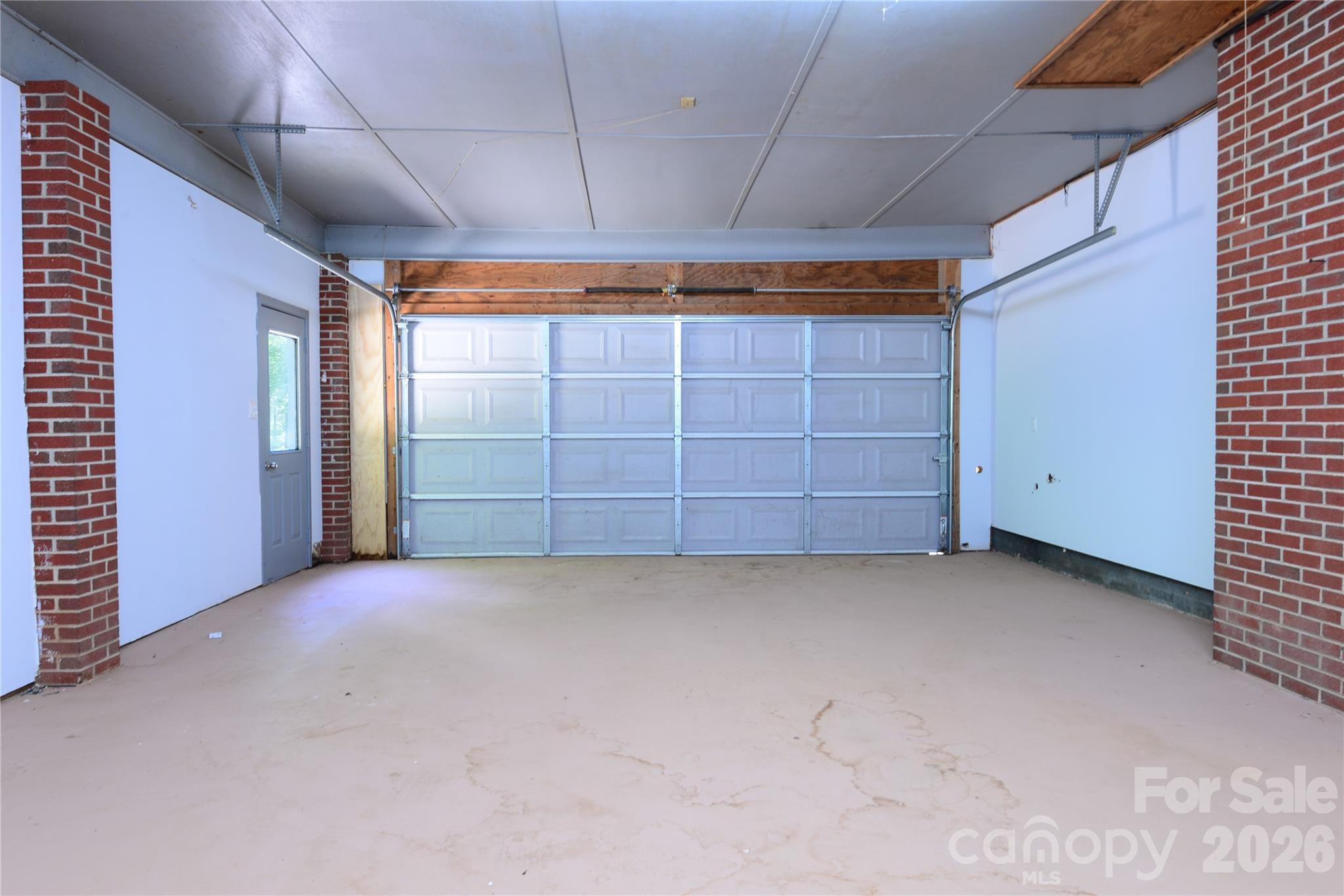 24 Sarabec Hill Road — Black Mountain