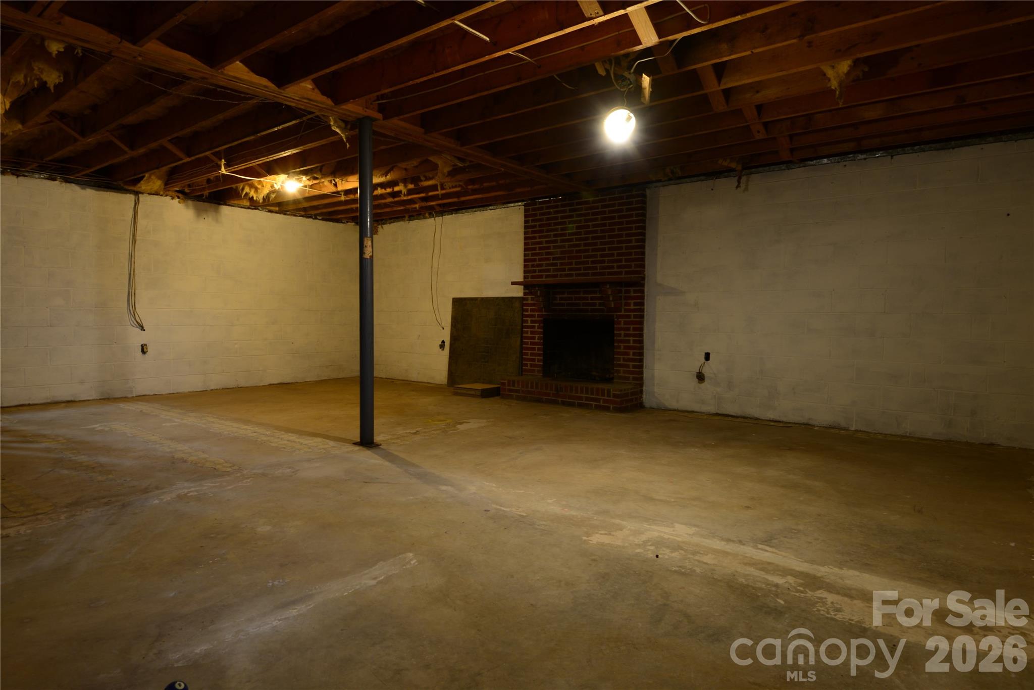 24 Sarabec Hill Road — Black Mountain