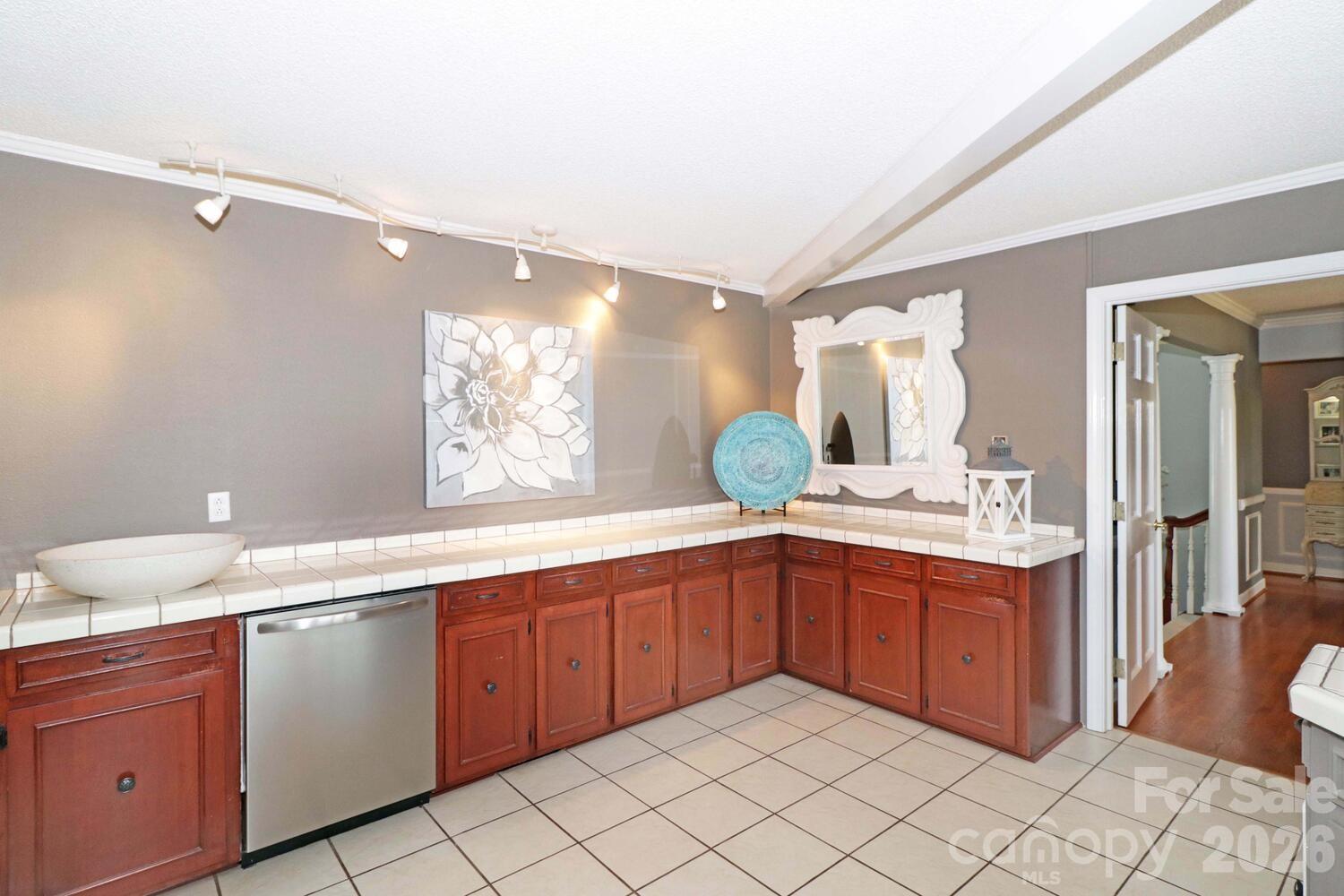 4723 Old Mountain Road — Stony Point