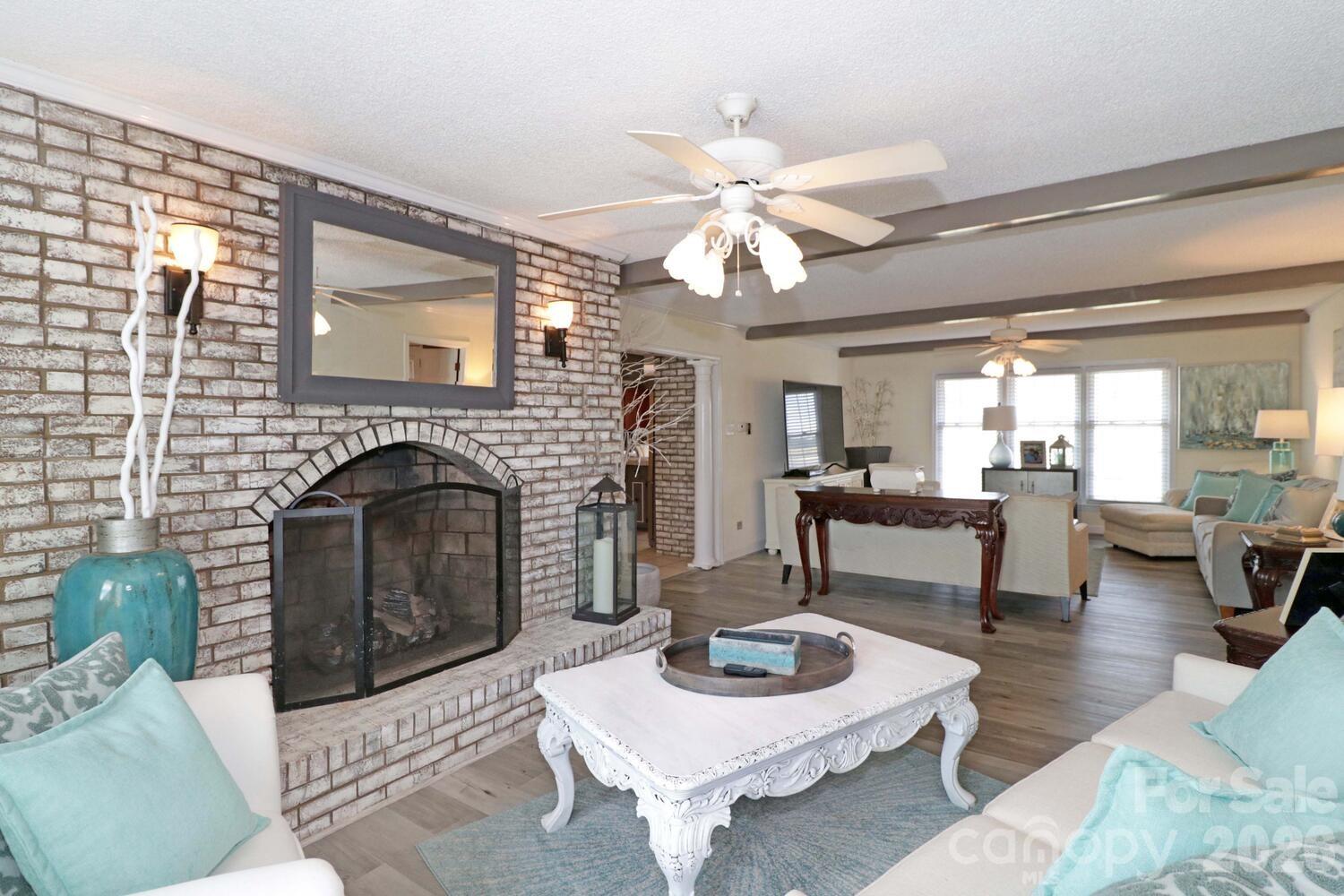 4723 Old Mountain Road — Stony Point