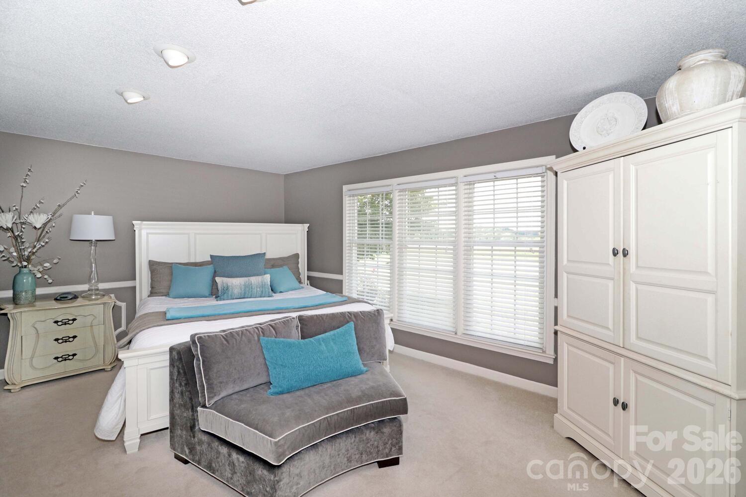 4723 Old Mountain Road — Stony Point