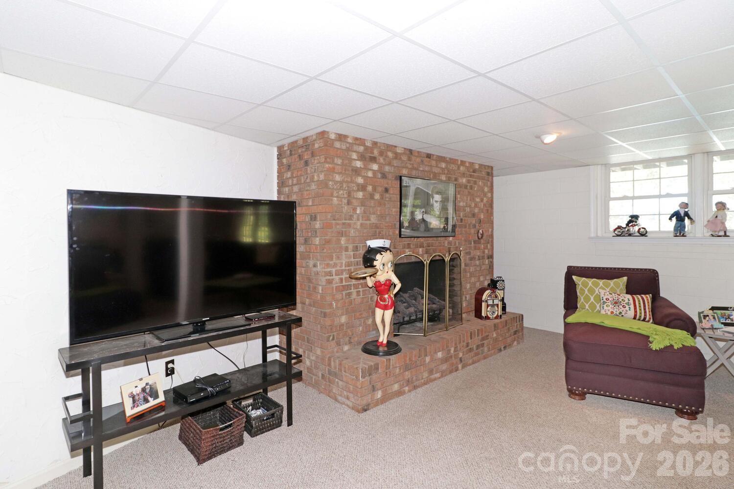 4723 Old Mountain Road — Stony Point