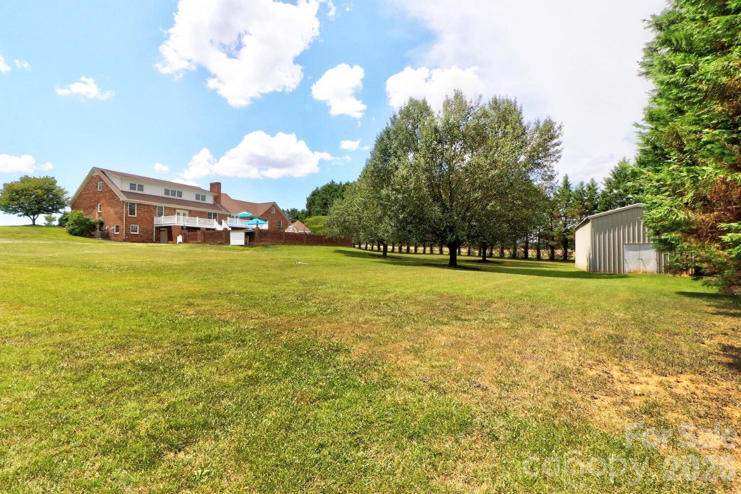 4723 Old Mountain Road — Stony Point