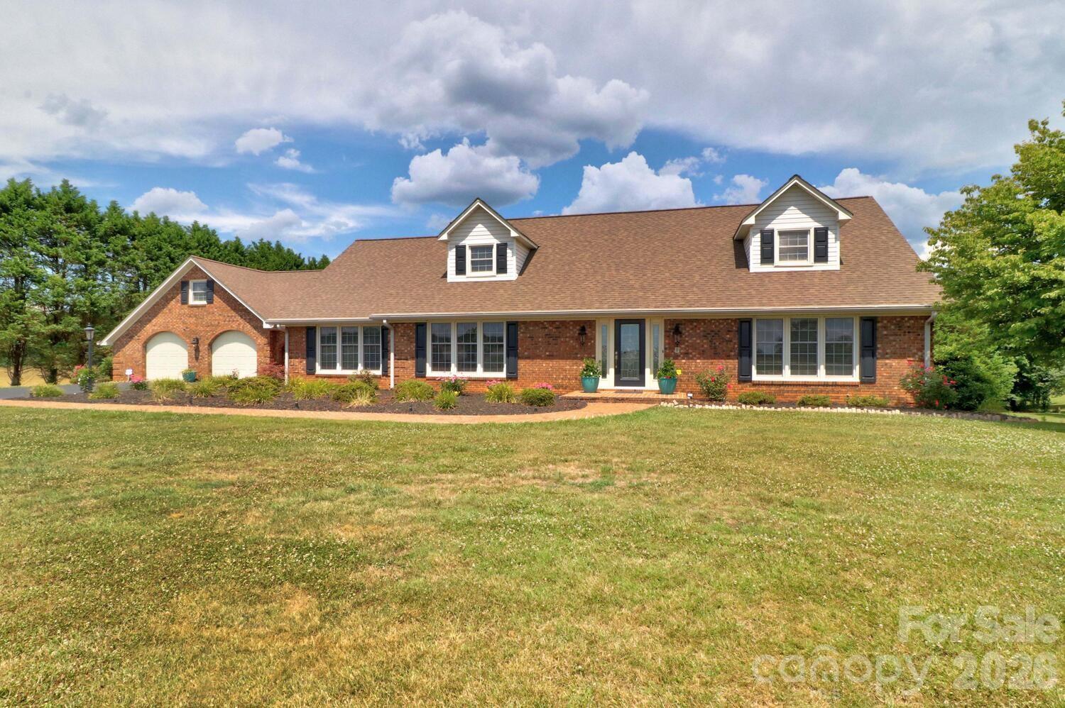 4723 Old Mountain Road — Stony Point