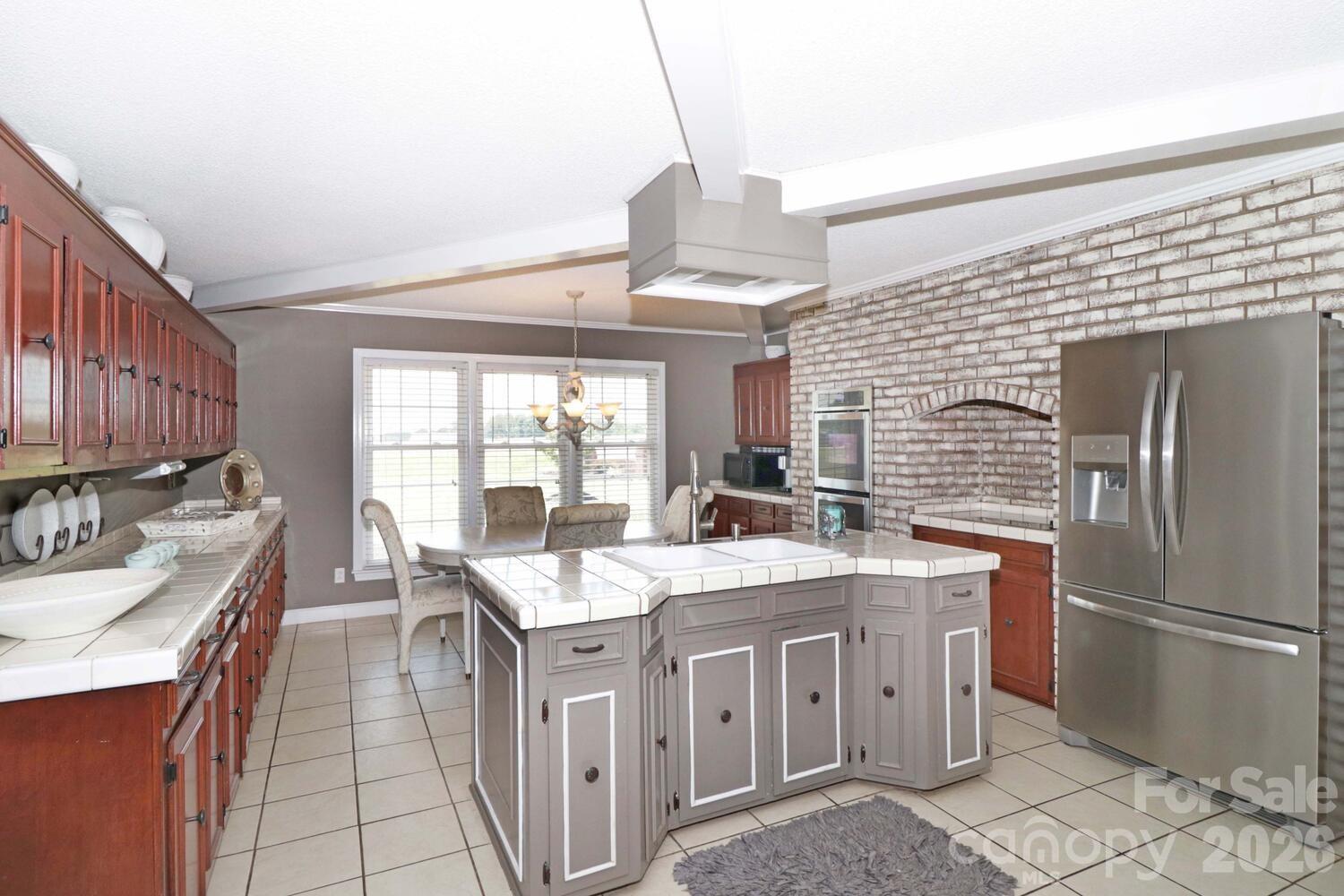 4723 Old Mountain Road — Stony Point