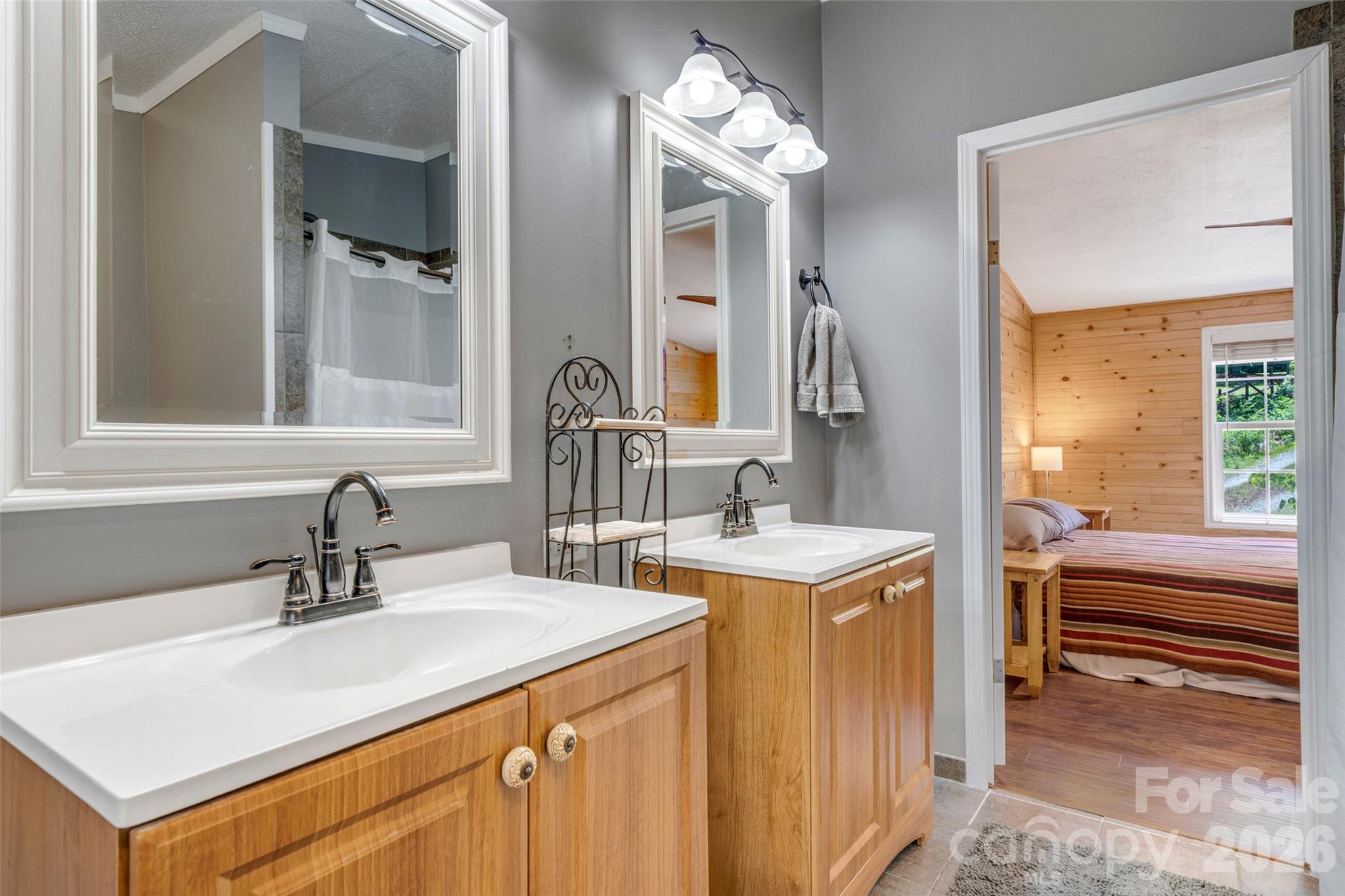 435 McMinn Road — Hendersonville