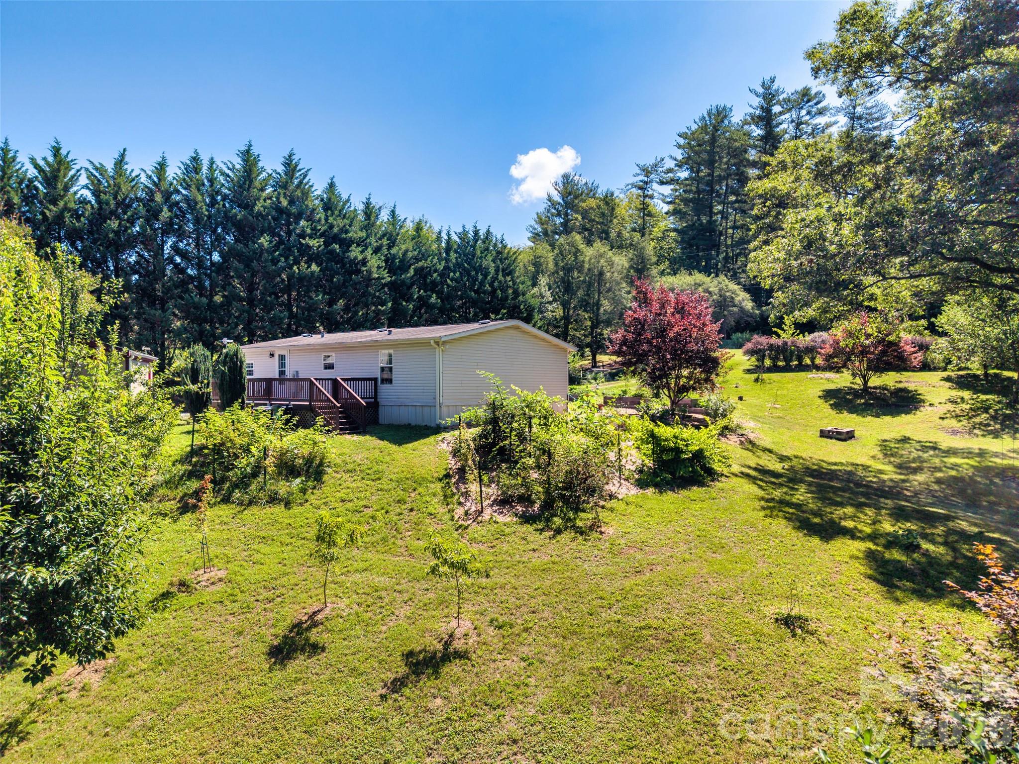 435 McMinn Road — Hendersonville
