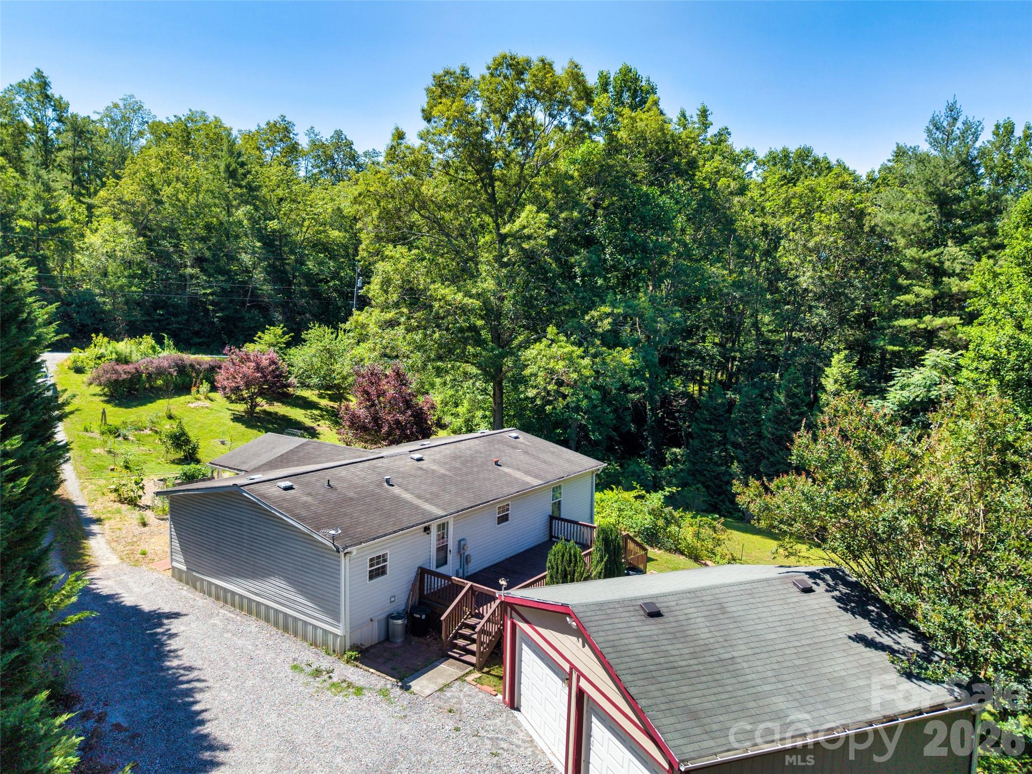 435 McMinn Road — Hendersonville