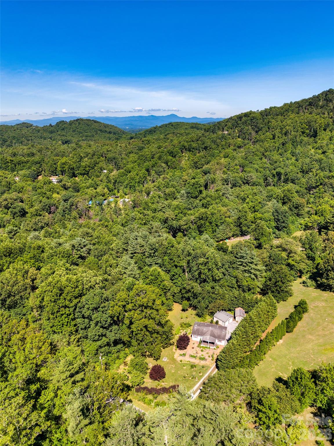 435 McMinn Road — Hendersonville