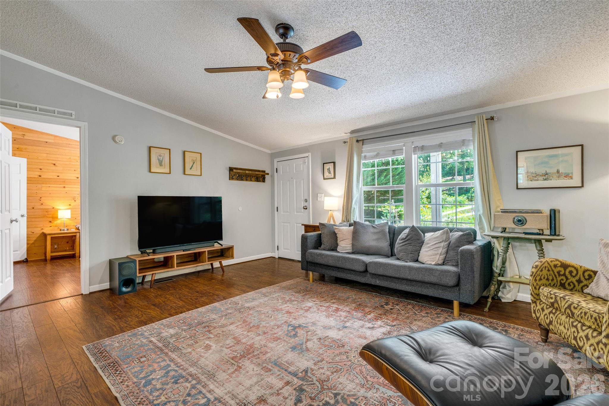 435 McMinn Road — Hendersonville