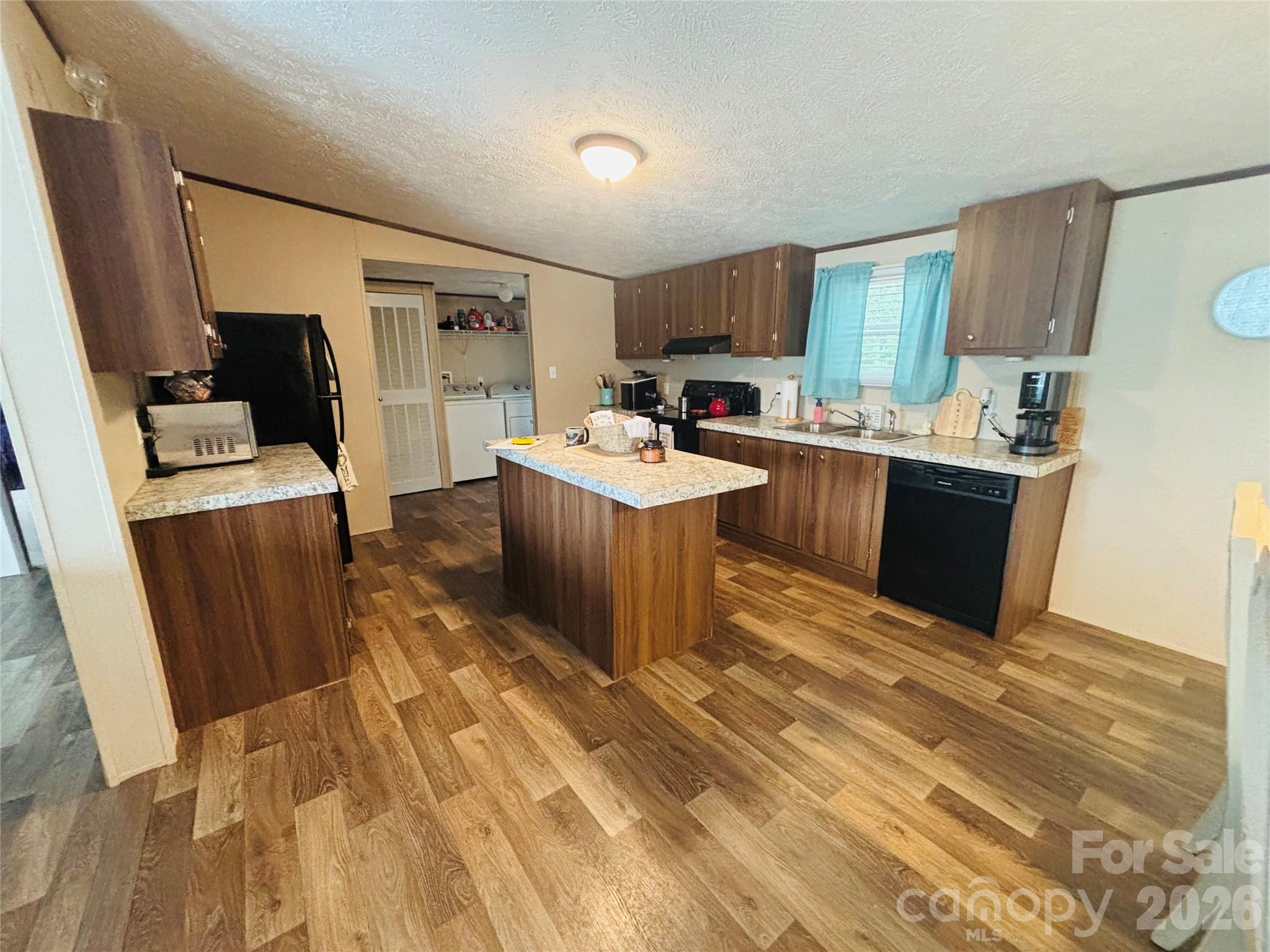 3512 Meldonna Drive — Maiden