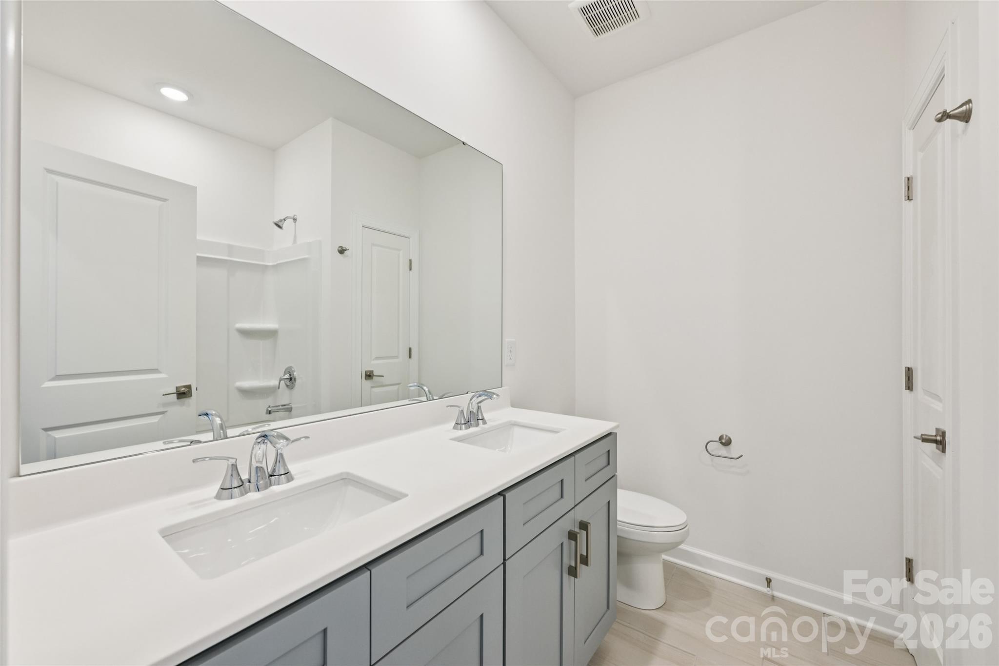 805 Santina Avenue — York