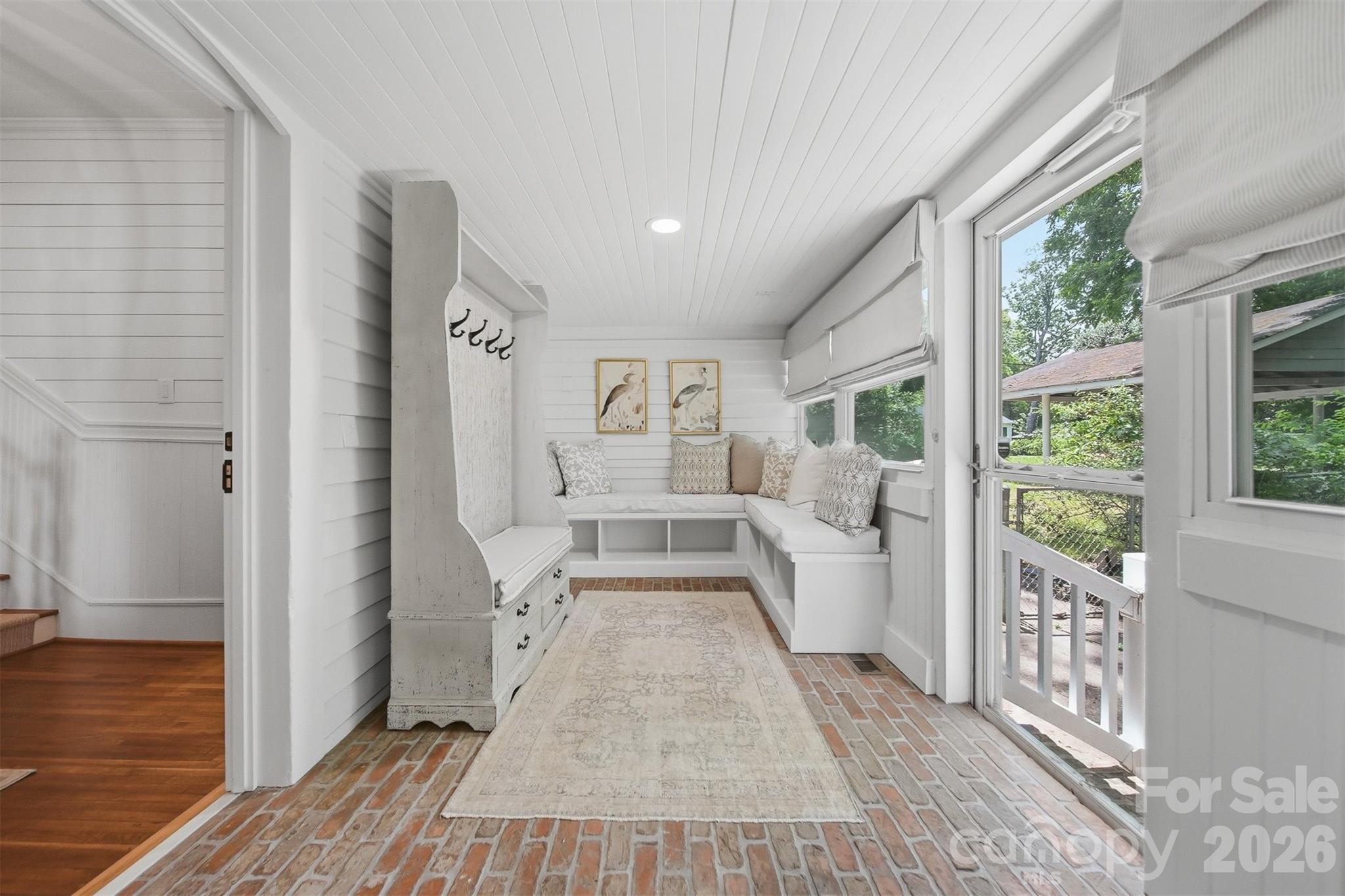 902 N Ashe Avenue — Newton