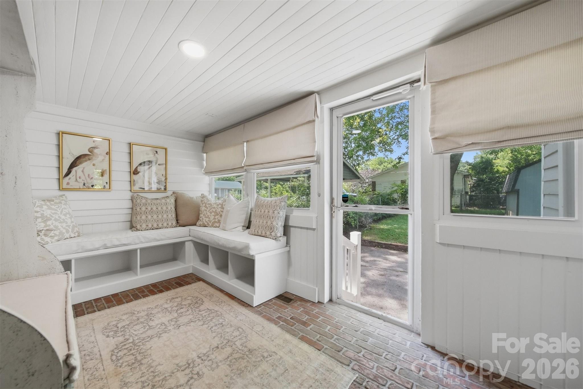 902 N Ashe Avenue — Newton