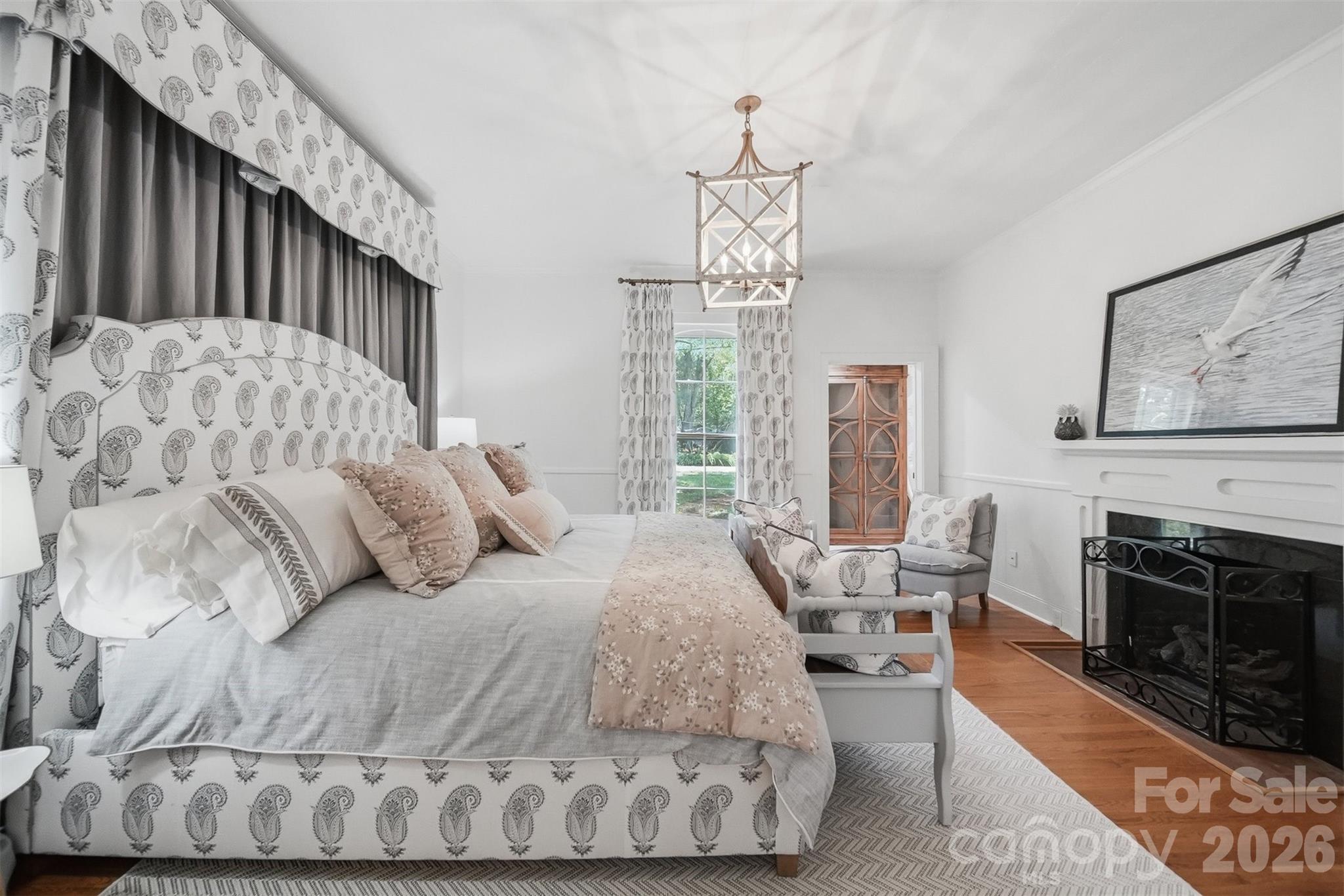 902 N Ashe Avenue — Newton