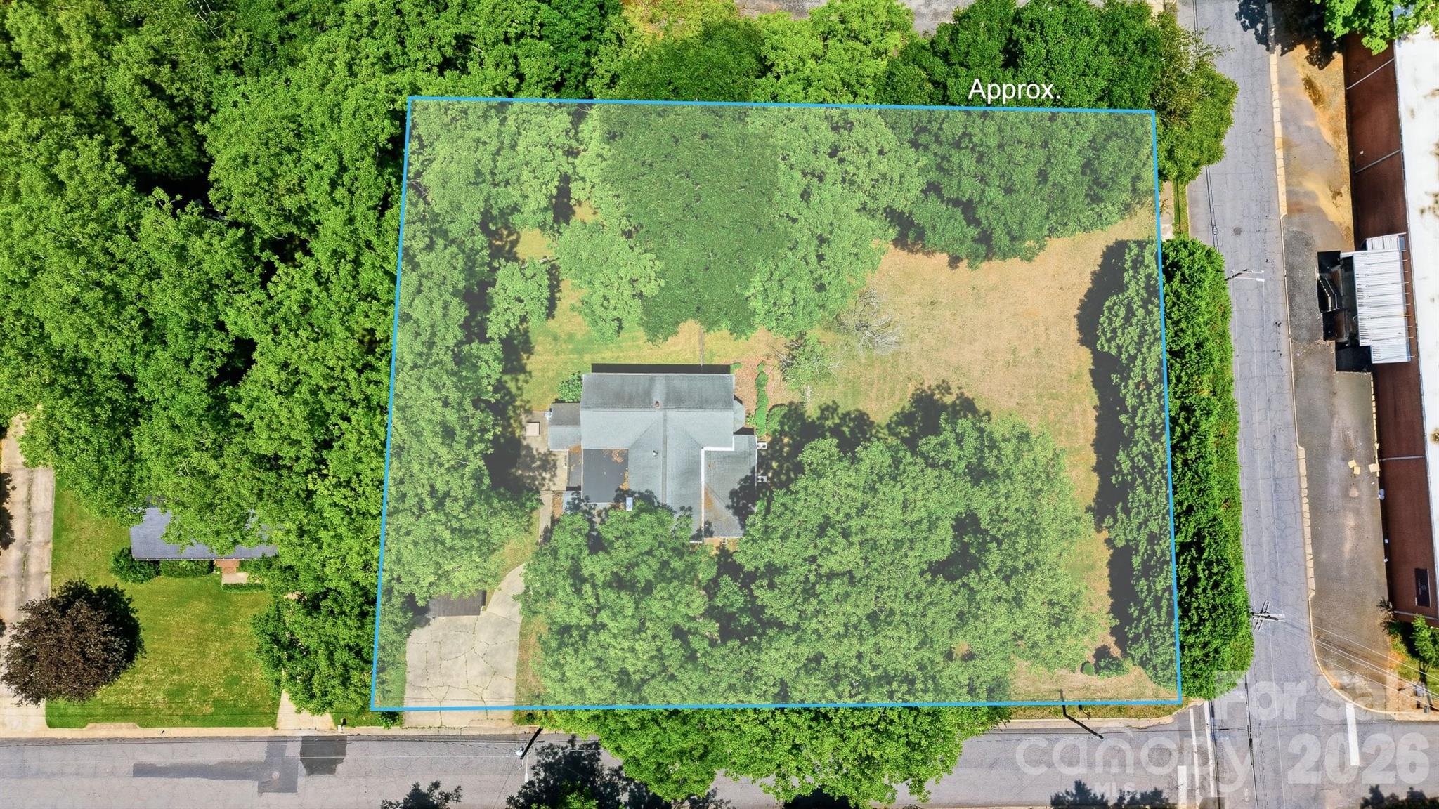 902 N Ashe Avenue — Newton
