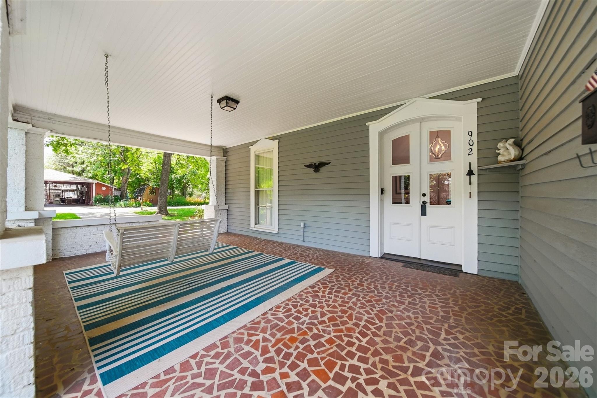 902 N Ashe Avenue — Newton