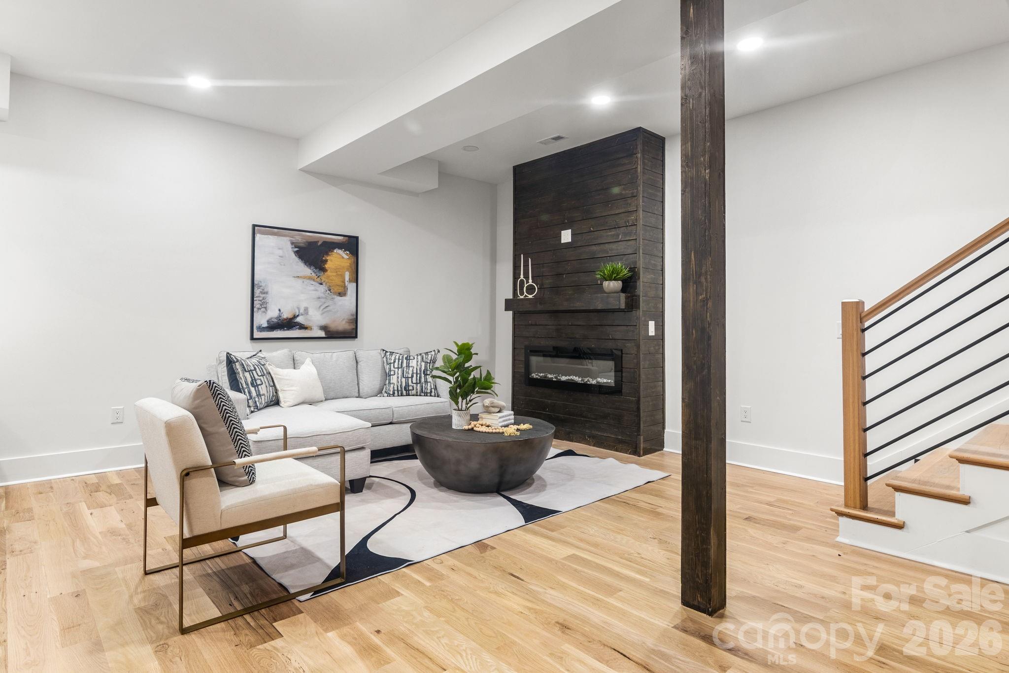 809 Crater Street — Charlotte