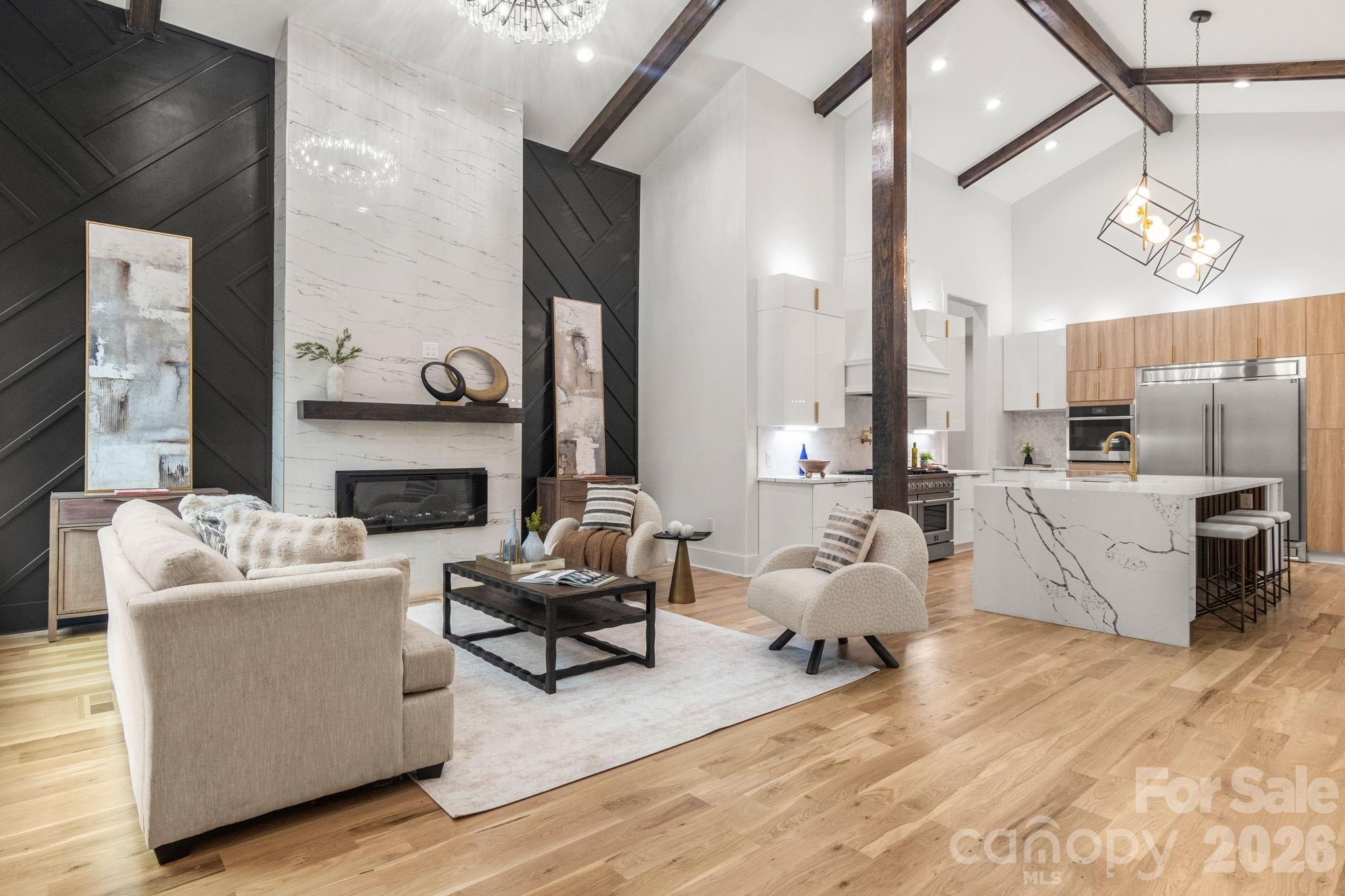 809 Crater Street — Charlotte