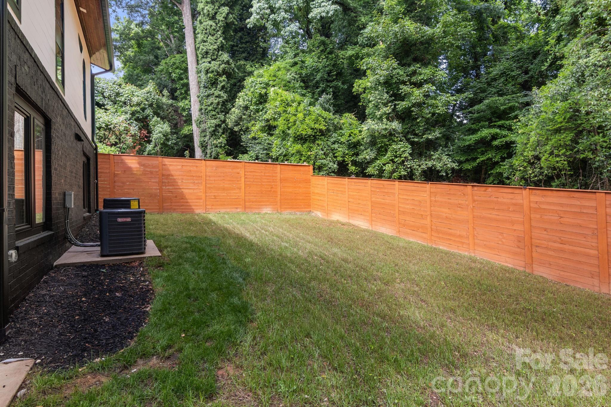 809 Crater Street — Charlotte