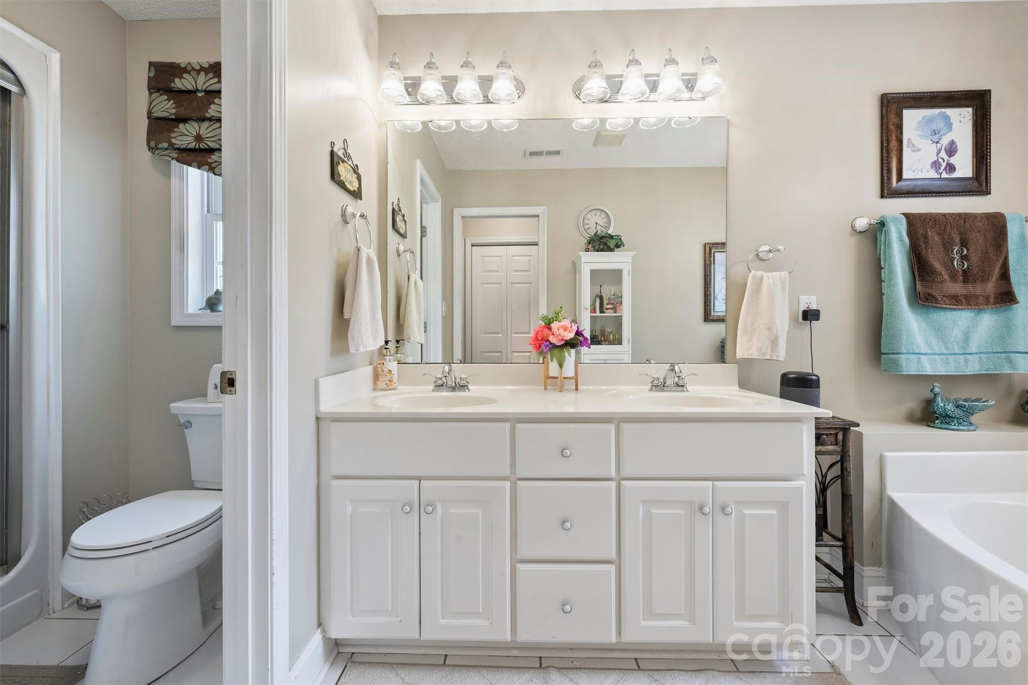 1302 Laurel Woods Drive — Gastonia