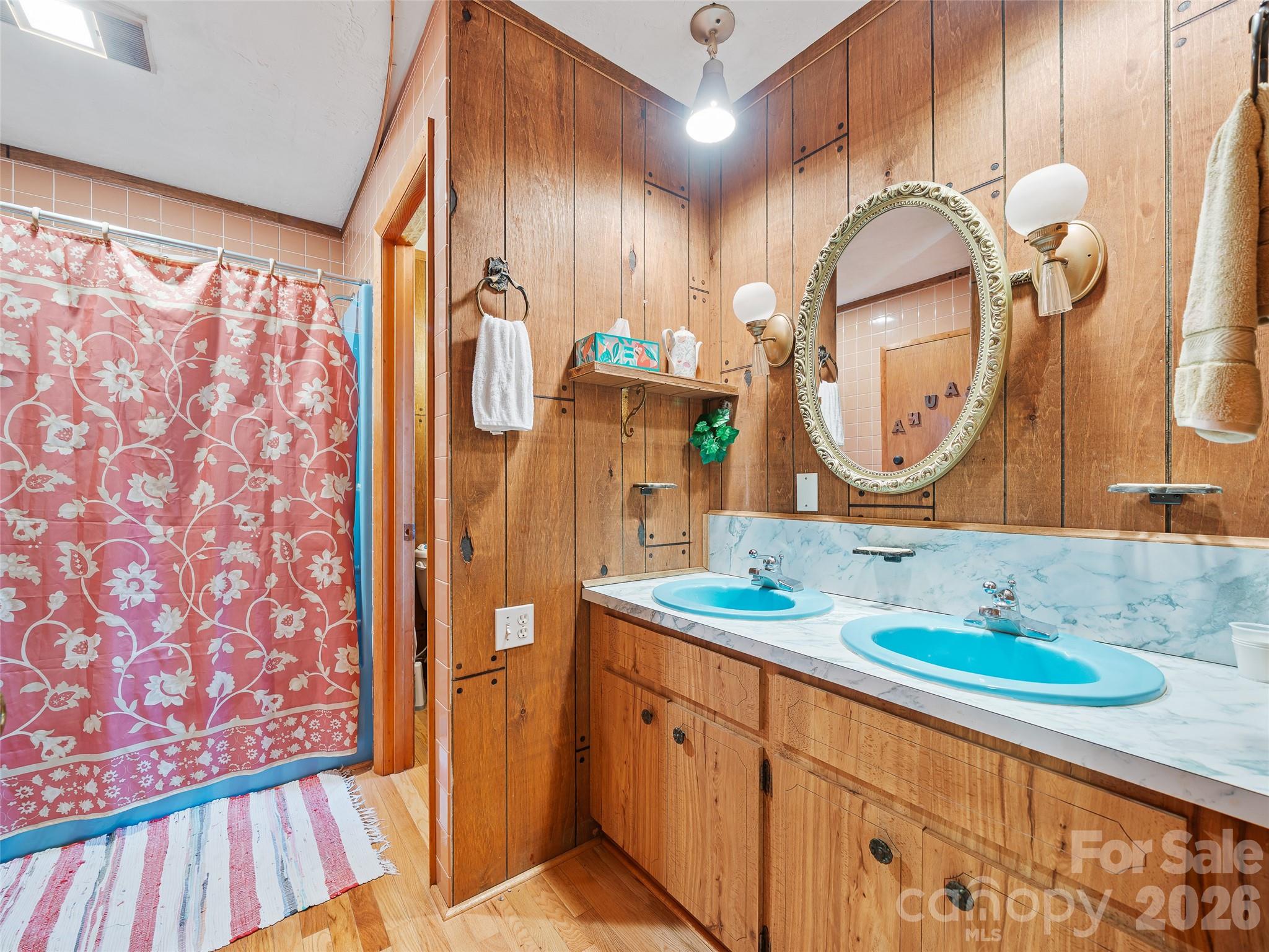 820 Wild Rose Lane — Burnsville