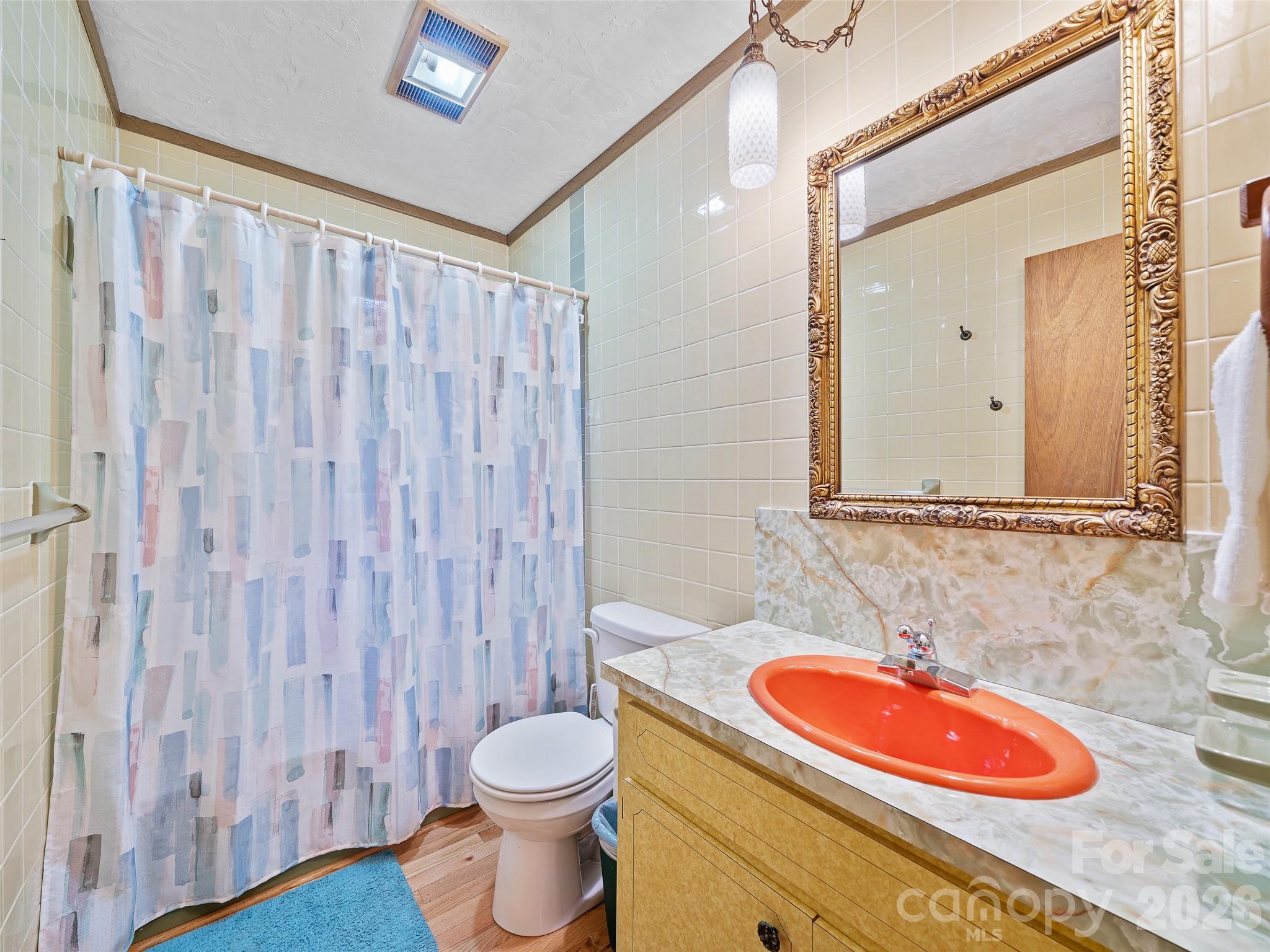 820 Wild Rose Lane — Burnsville