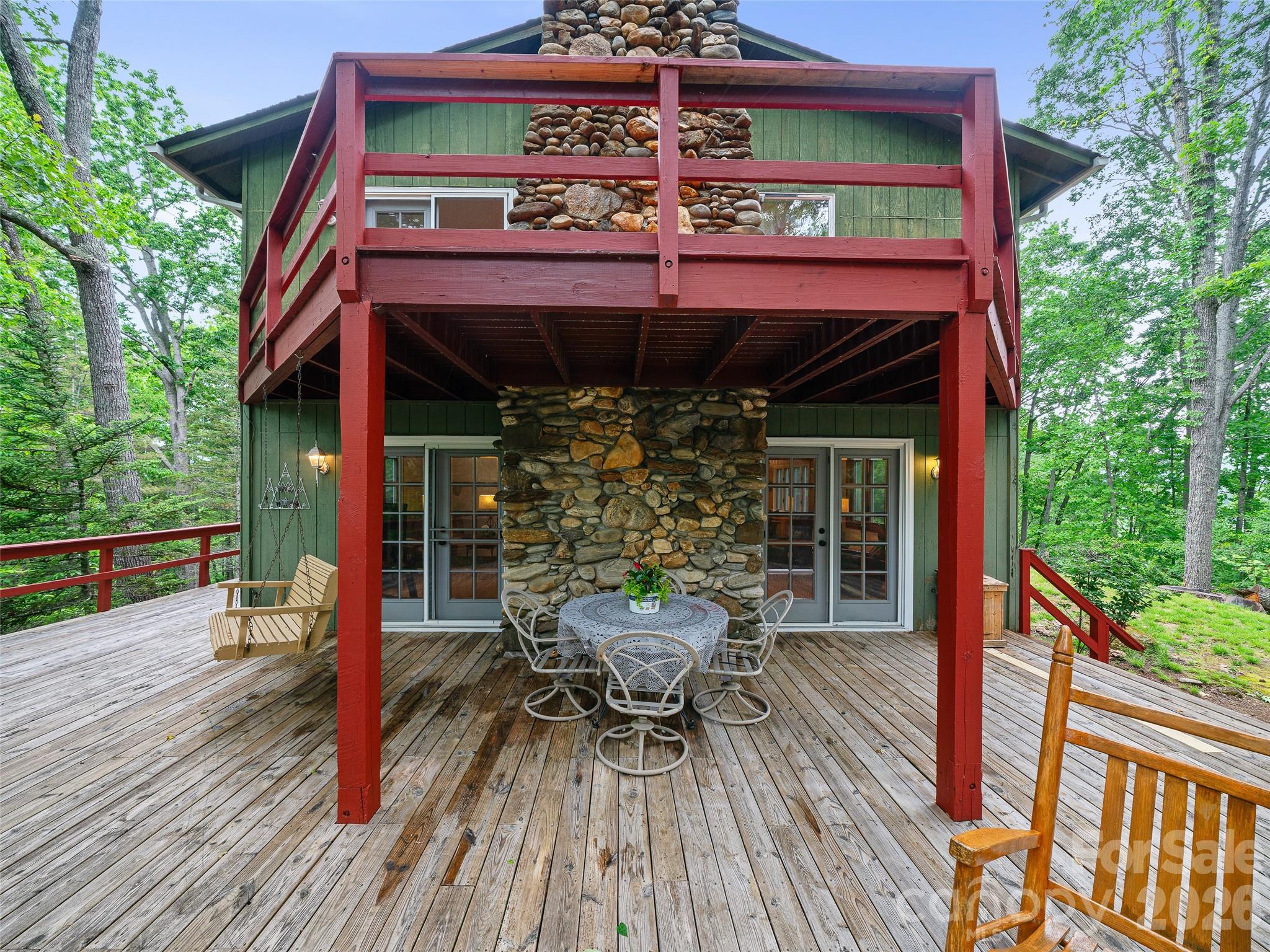 820 Wild Rose Lane — Burnsville