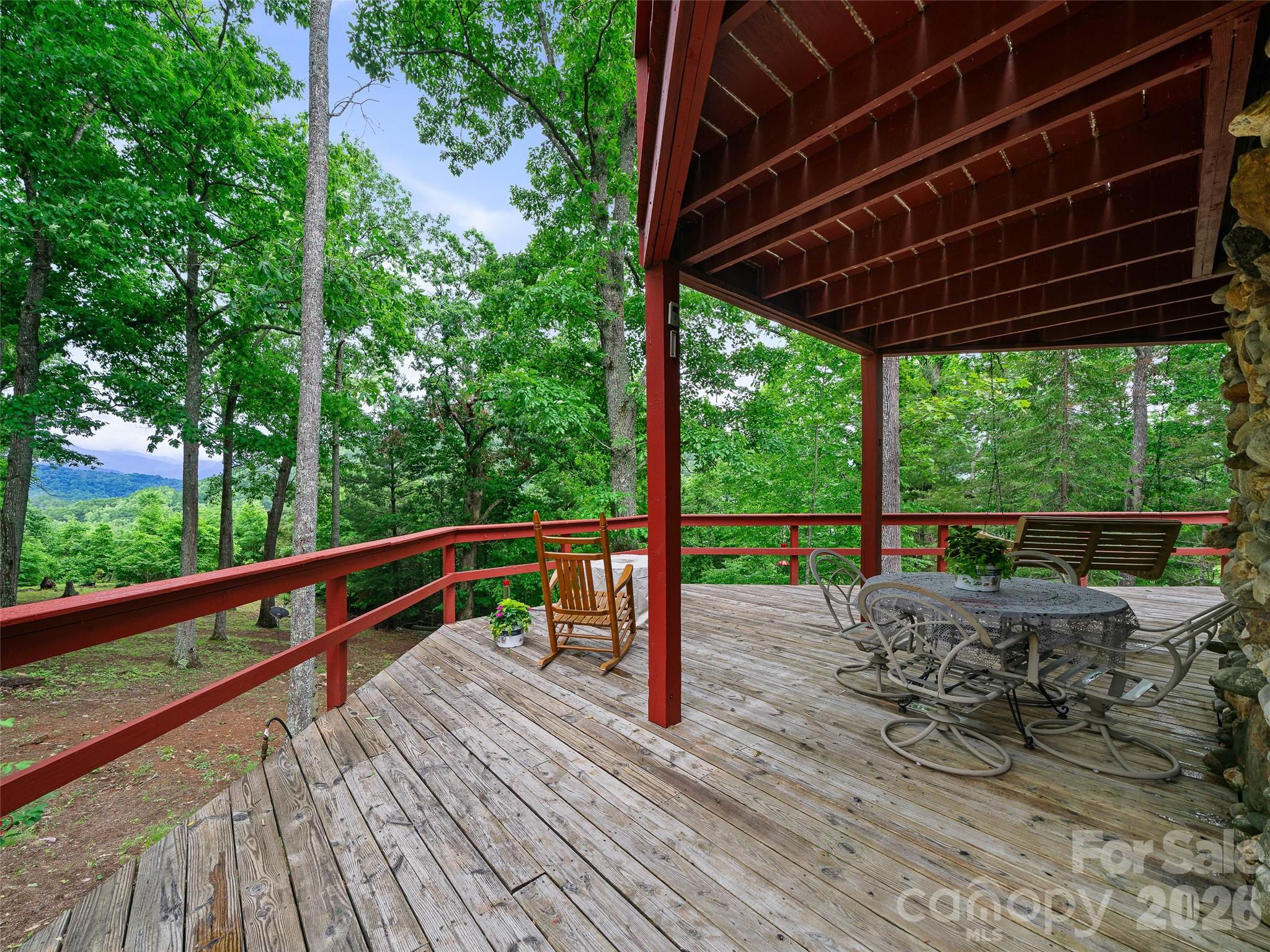 820 Wild Rose Lane — Burnsville