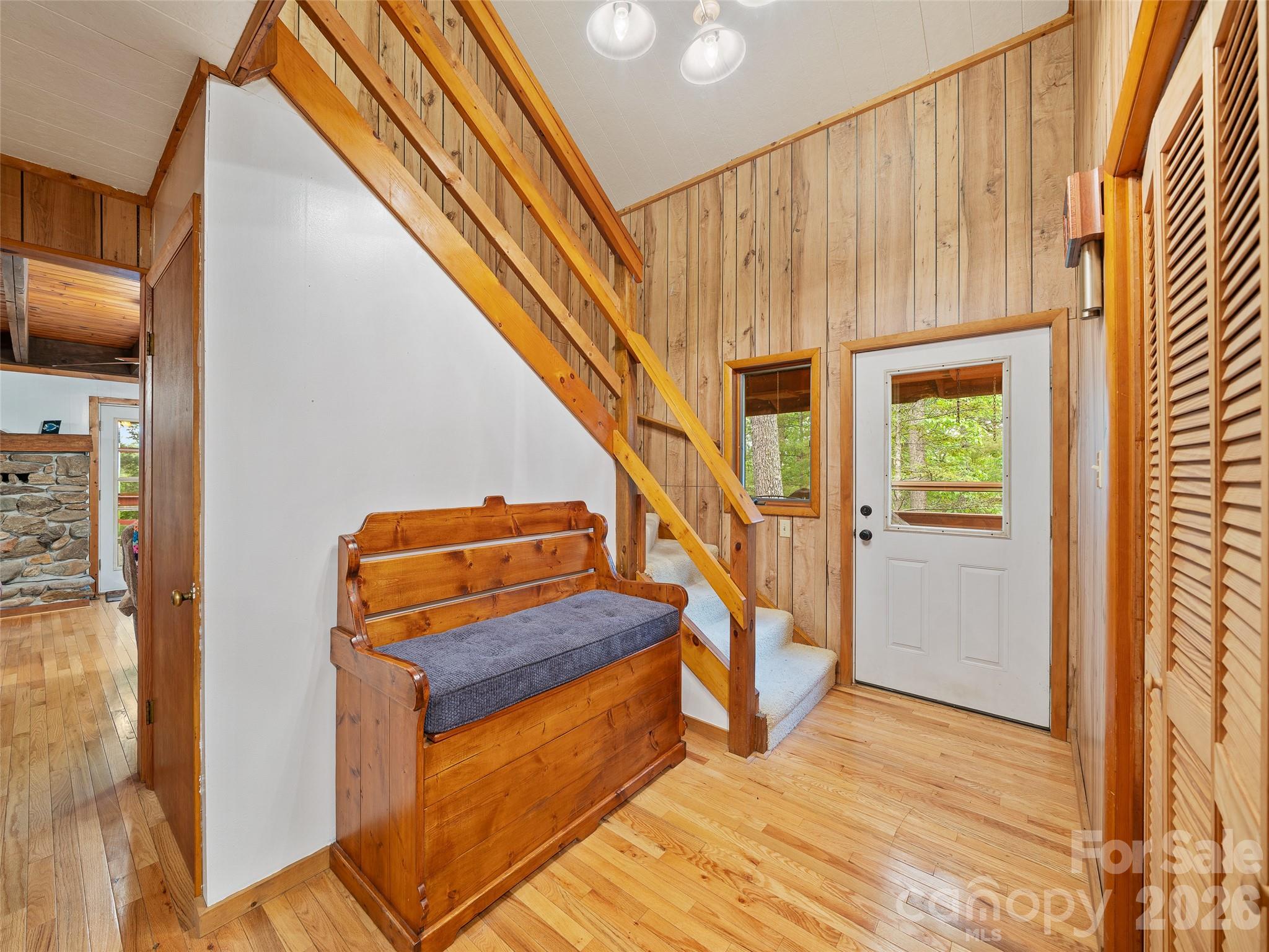 820 Wild Rose Lane — Burnsville