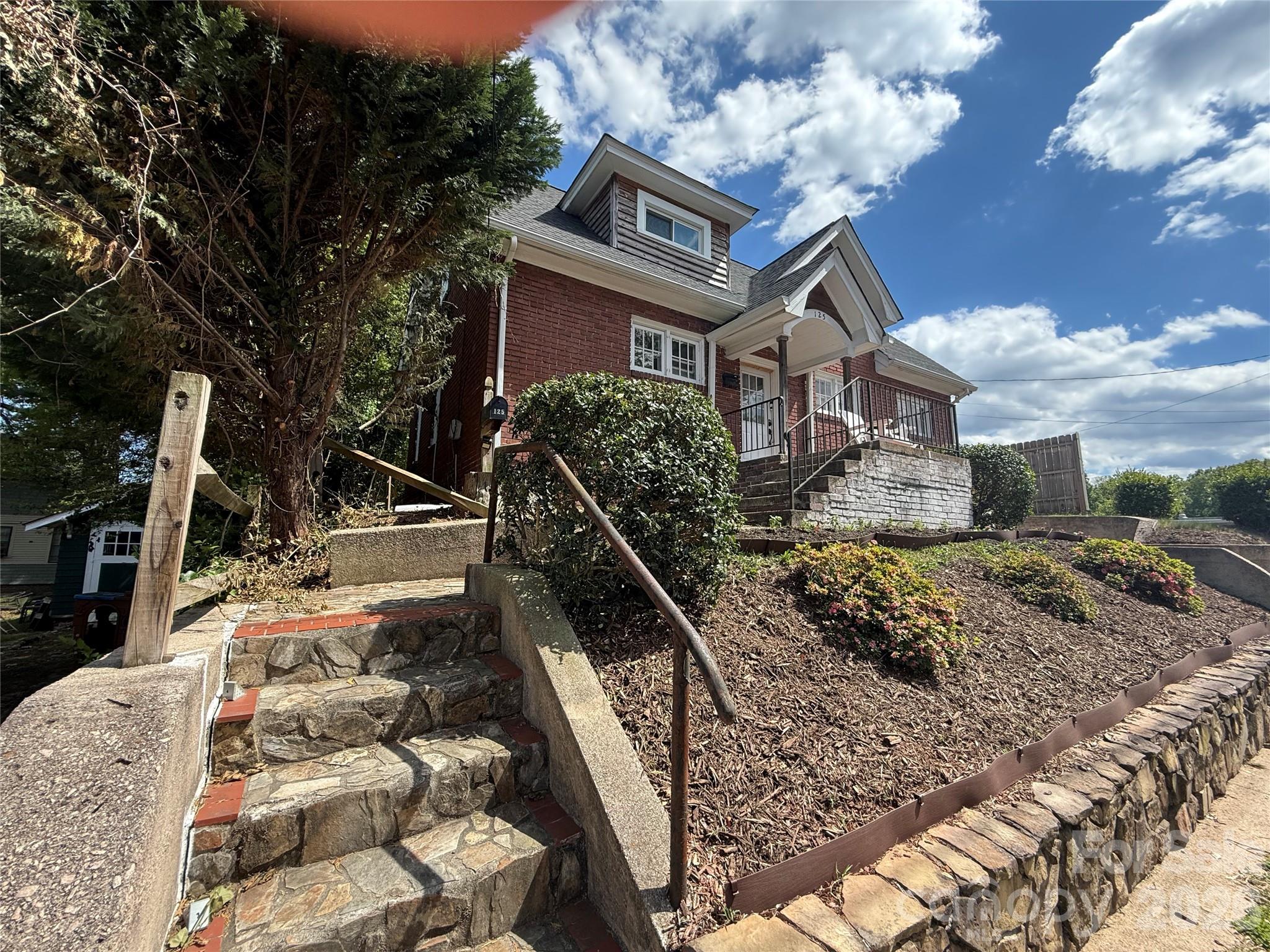 125 N Caldwell Street — Salisbury