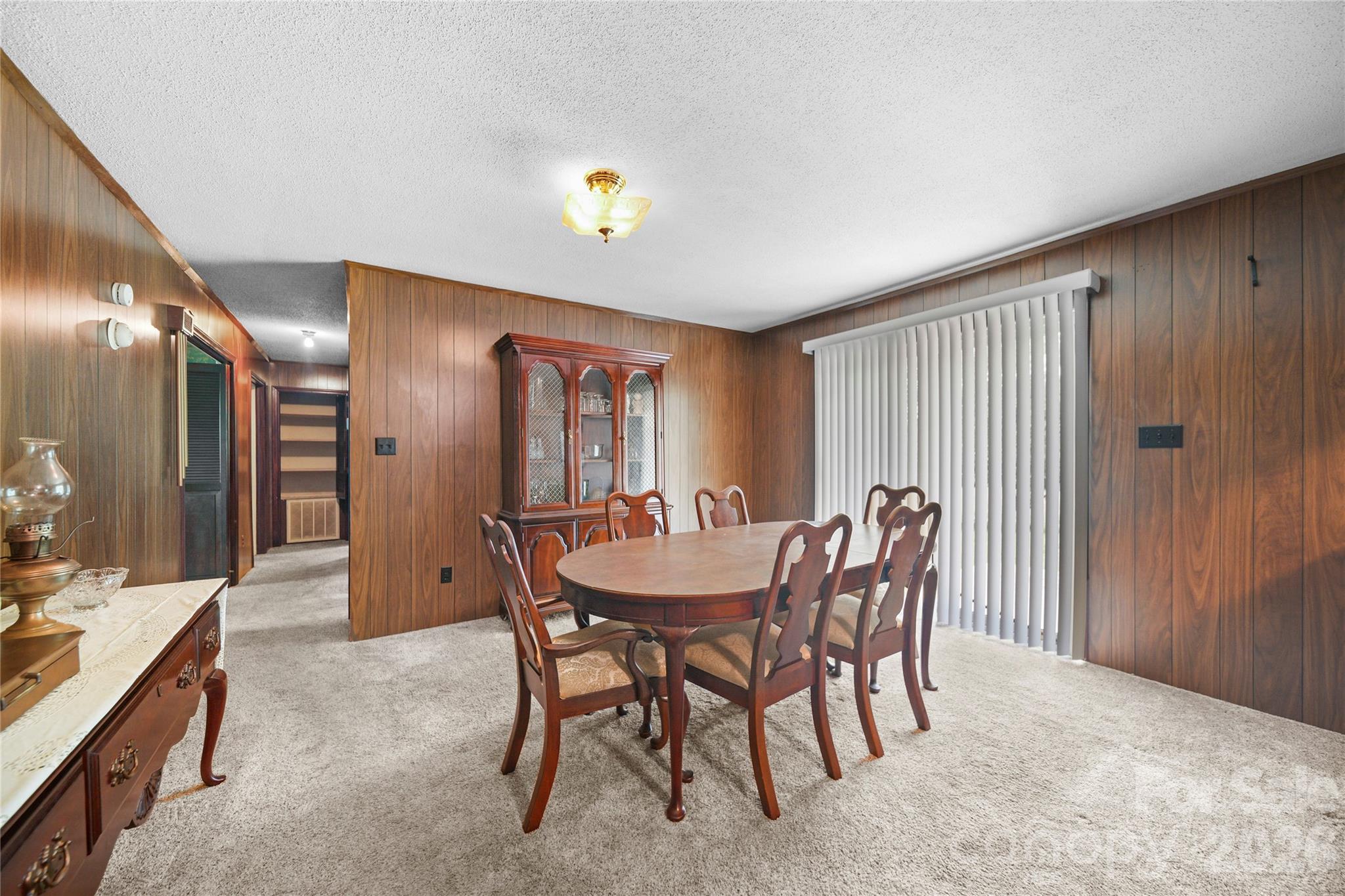 708 Mocksville Highway — Statesville