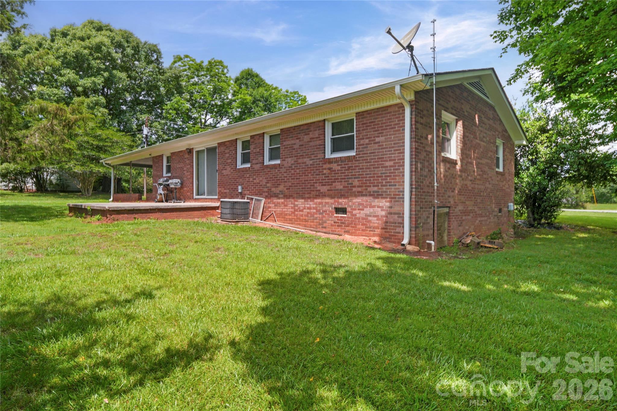 708 Mocksville Highway — Statesville