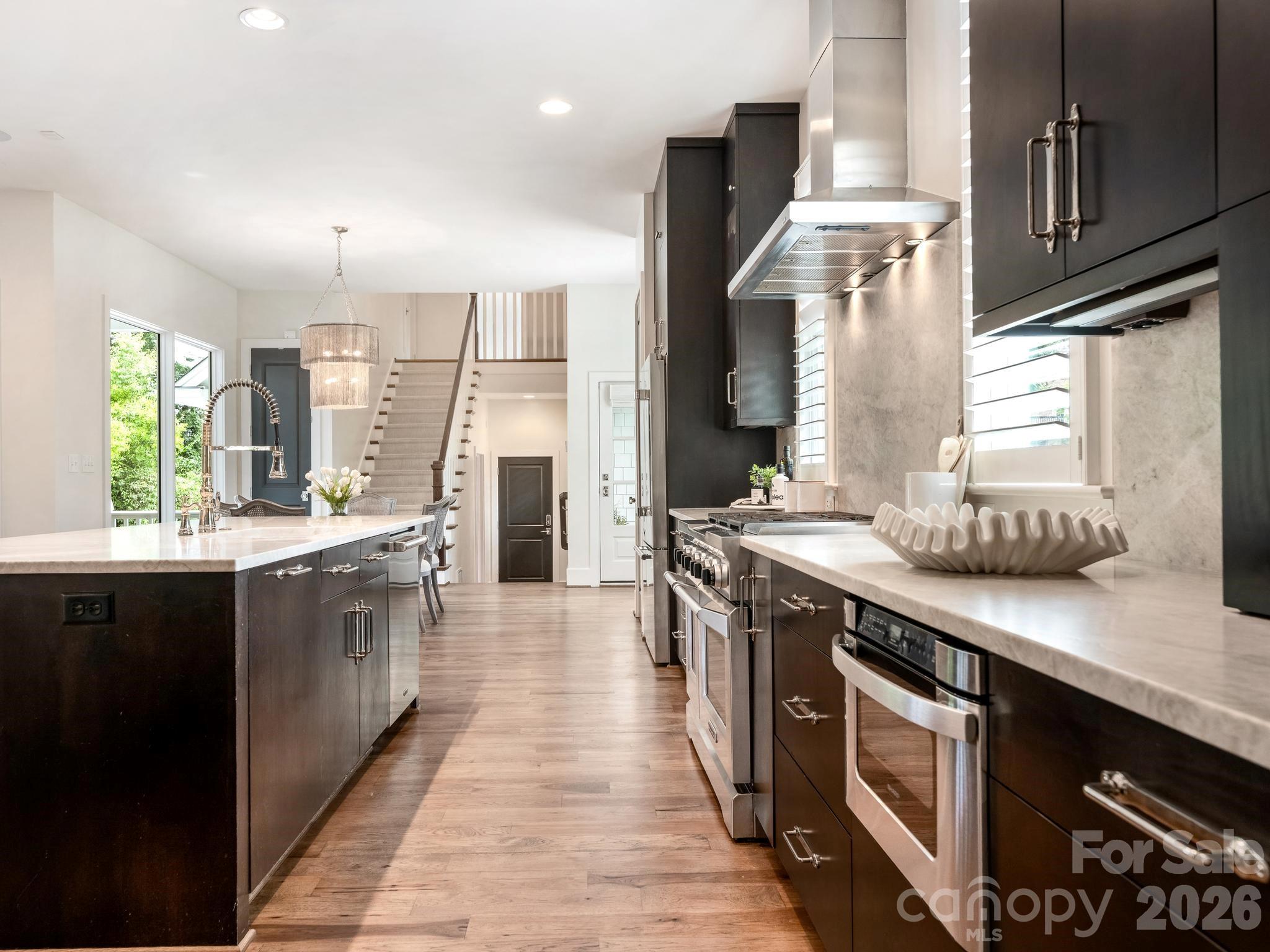 300 Plantation Place — Charlotte