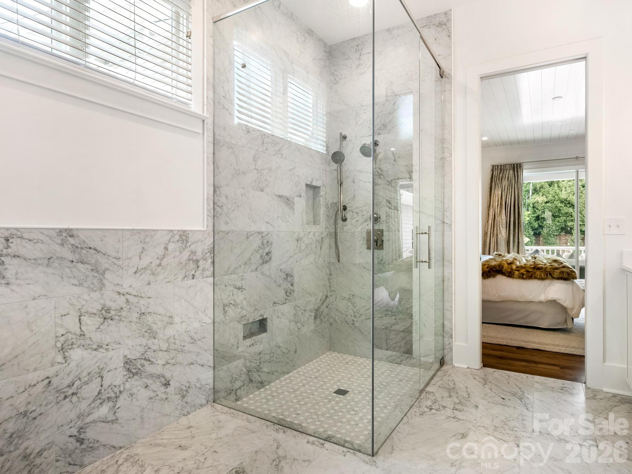 300 Plantation Place — Charlotte