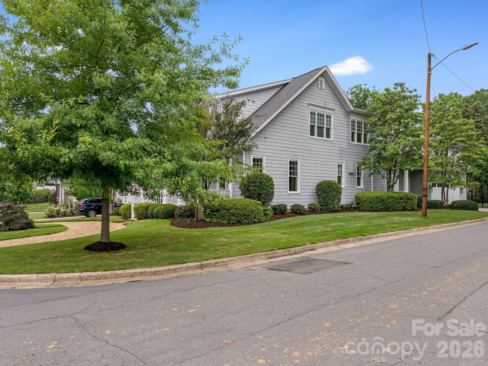 300 Plantation Place — Charlotte