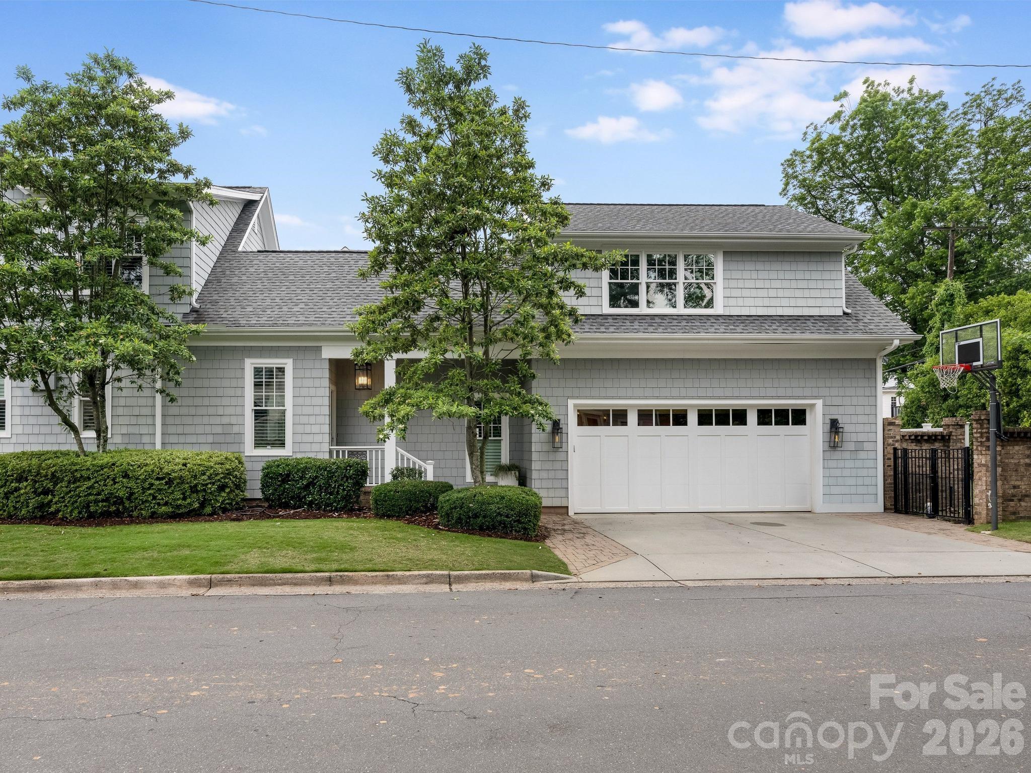 300 Plantation Place — Charlotte