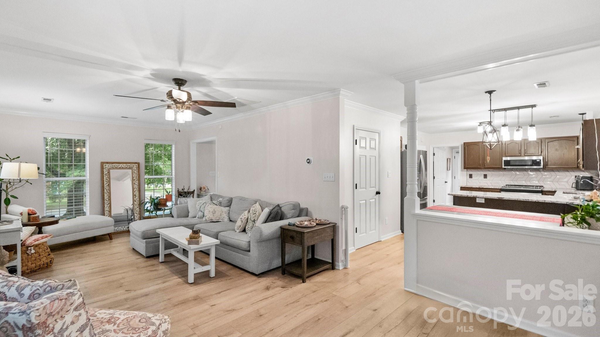 6901 Daerwood Place — Charlotte
