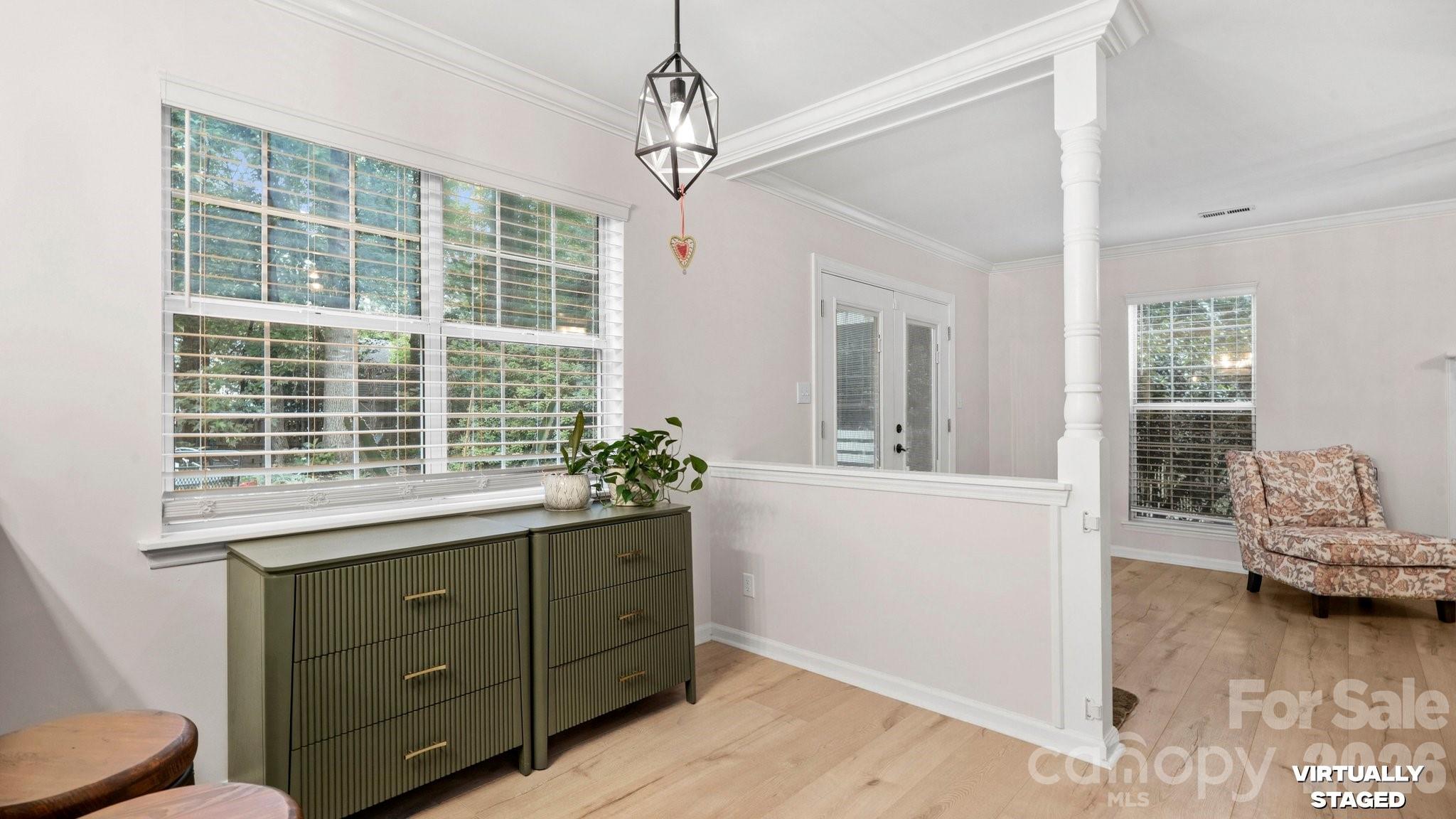 6901 Daerwood Place — Charlotte