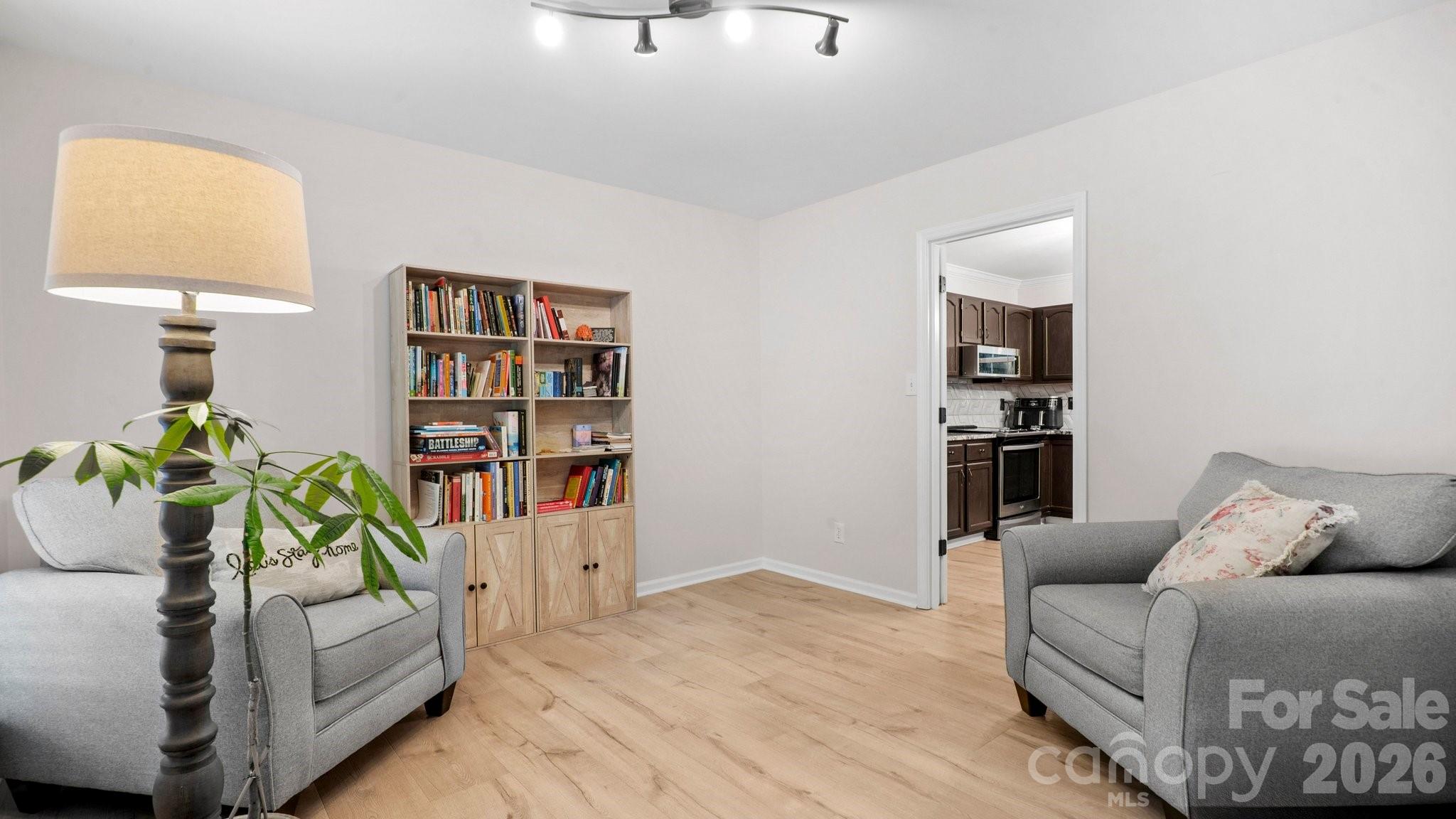 6901 Daerwood Place — Charlotte