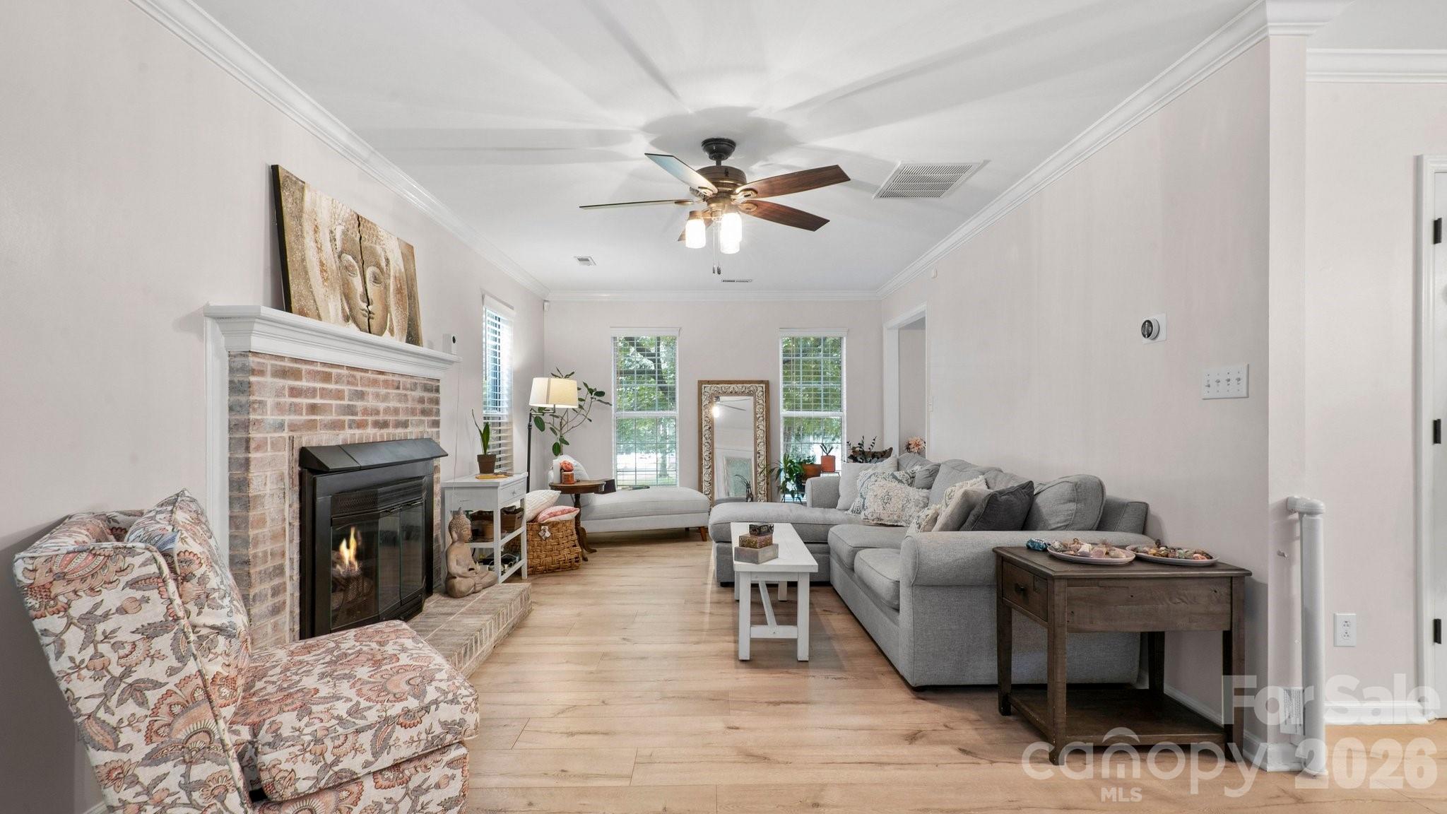 6901 Daerwood Place — Charlotte